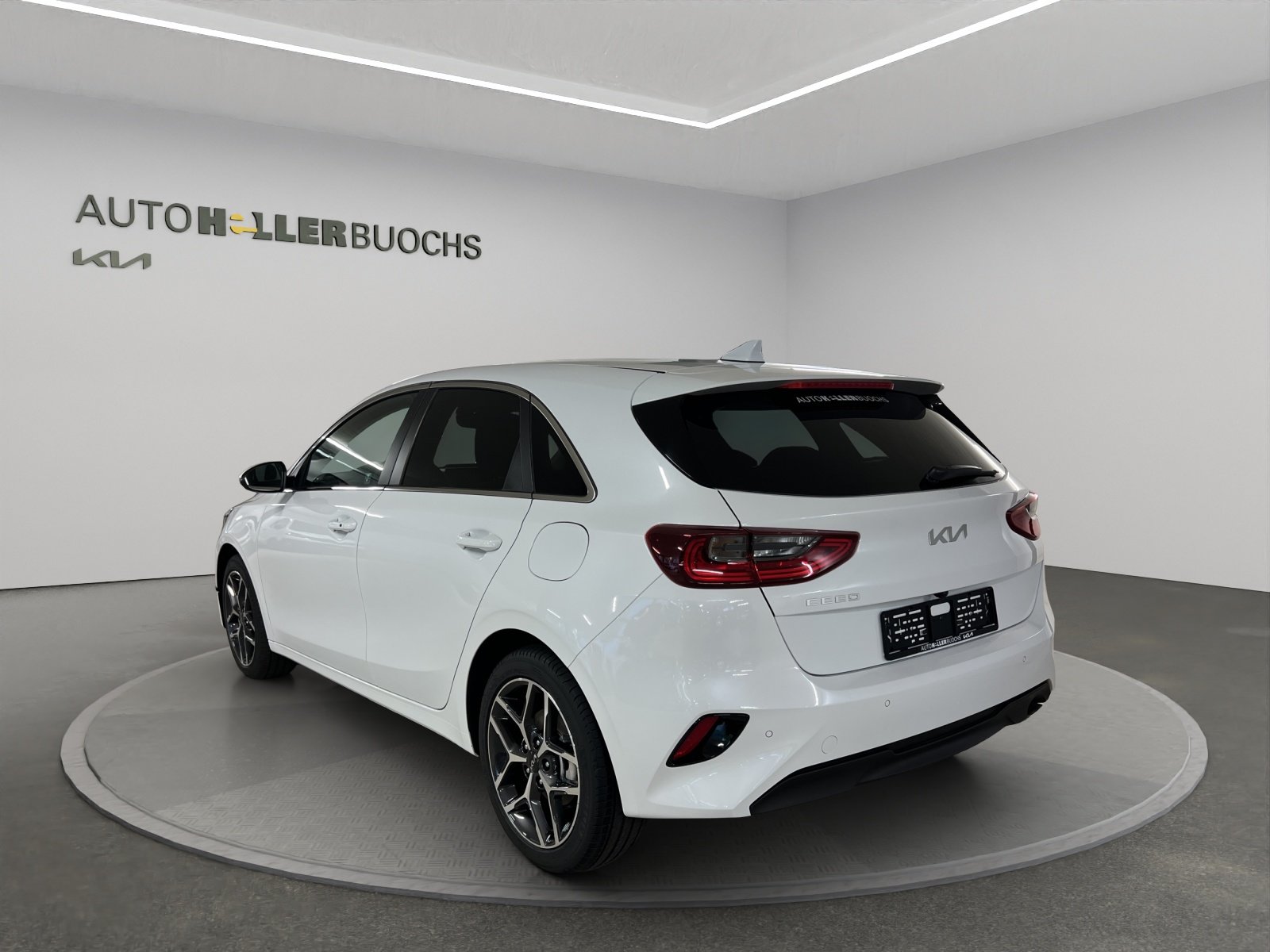 KIA Ceed 1.5 T Power, Benzin, Vorführwagen, Handschaltung - 4