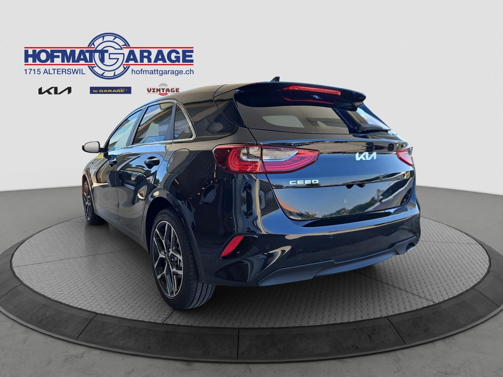 KIA Ceed 1.5 T-GDi MHEV Power, Mild-Hybrid Benzin/Elektro, Vorführwagen, Automatik - 2