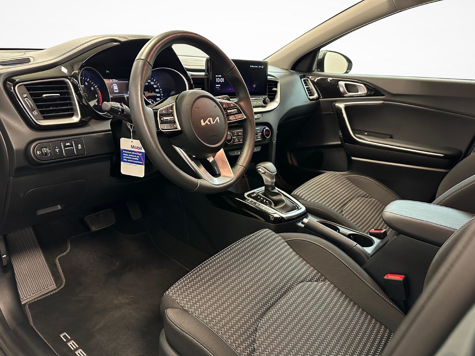 KIA Ceed 1.5 T-GDi Power, Essence, Voiture de démonstration, Automatique - 4