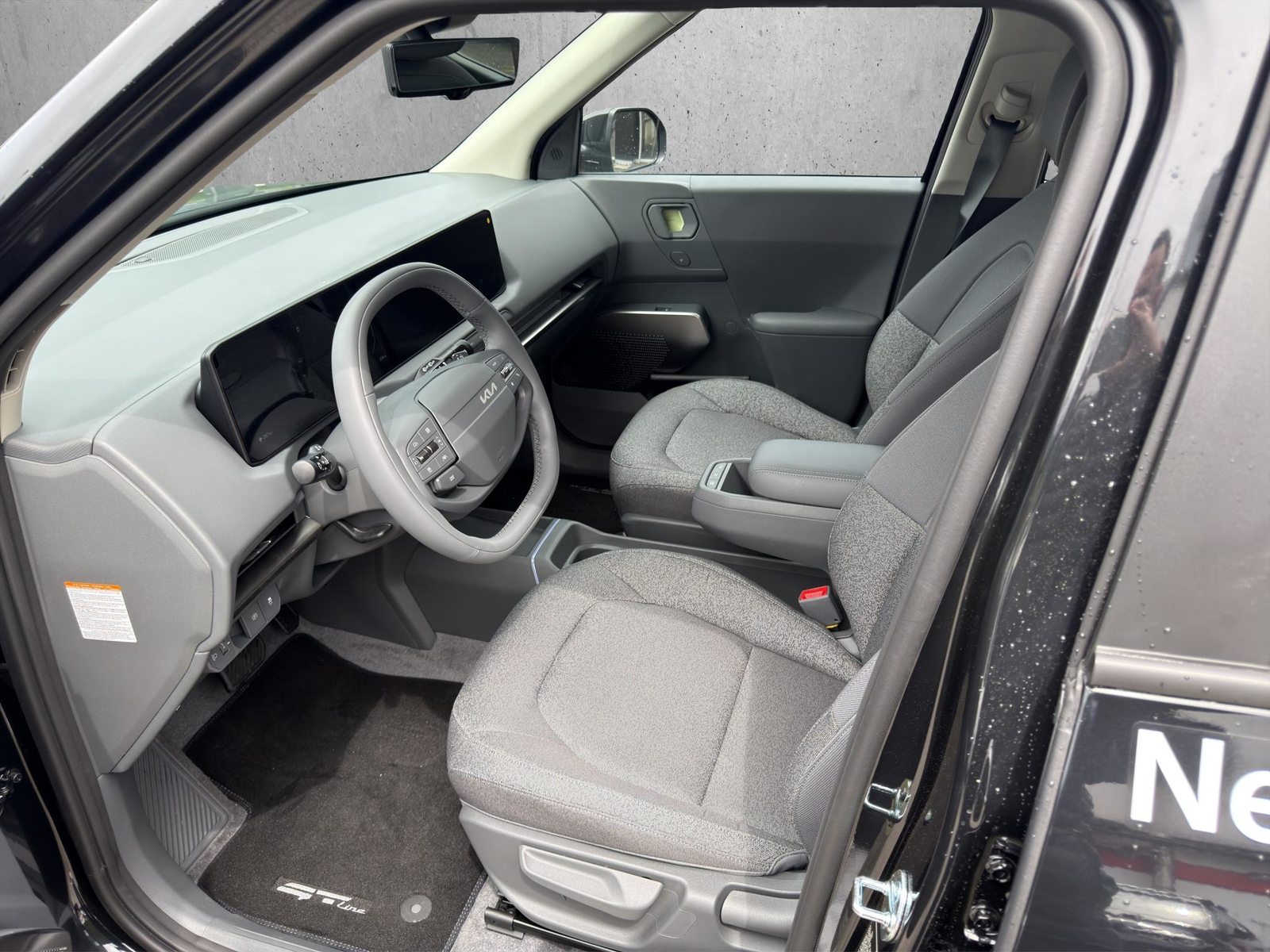 KIA EV2 42.2 kWh Air, Electric, Ex-demonstrator, Automatic - 7