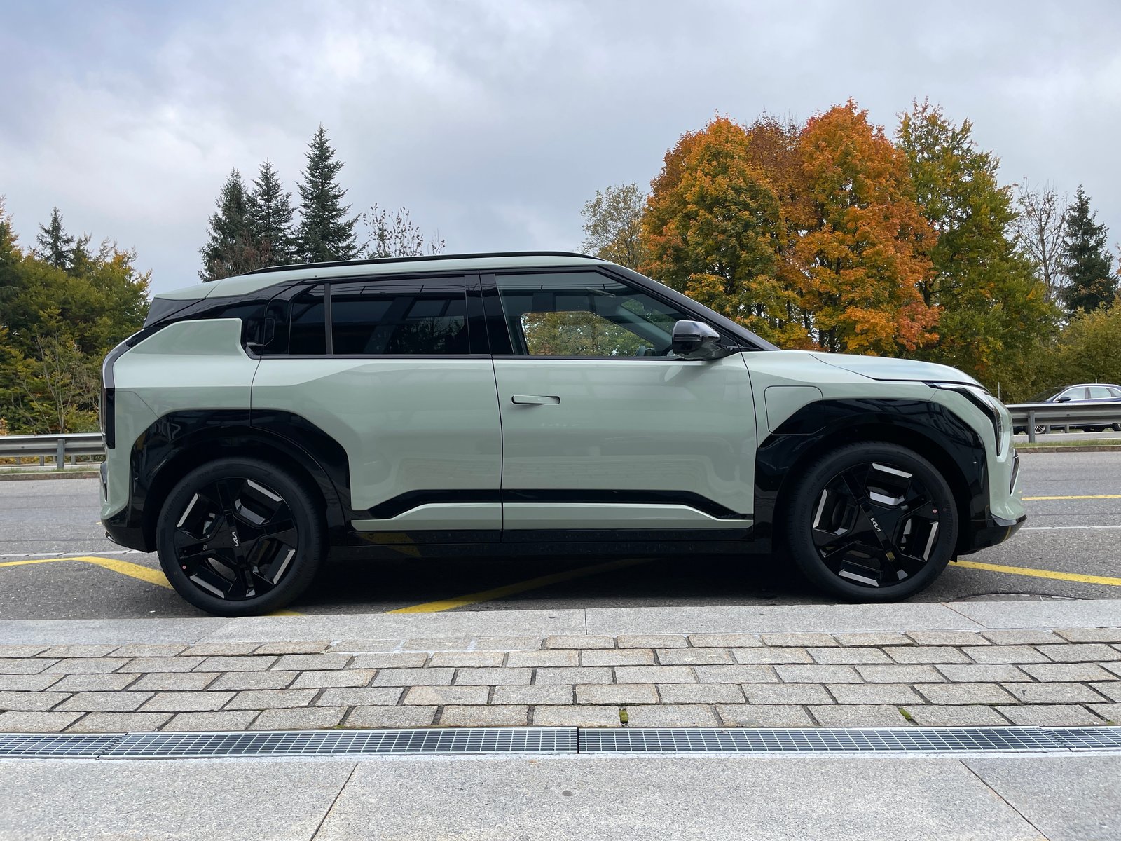 KIA EV3 81,4 kWh GT-Line, Elektro, Neuwagen, Automat - 4