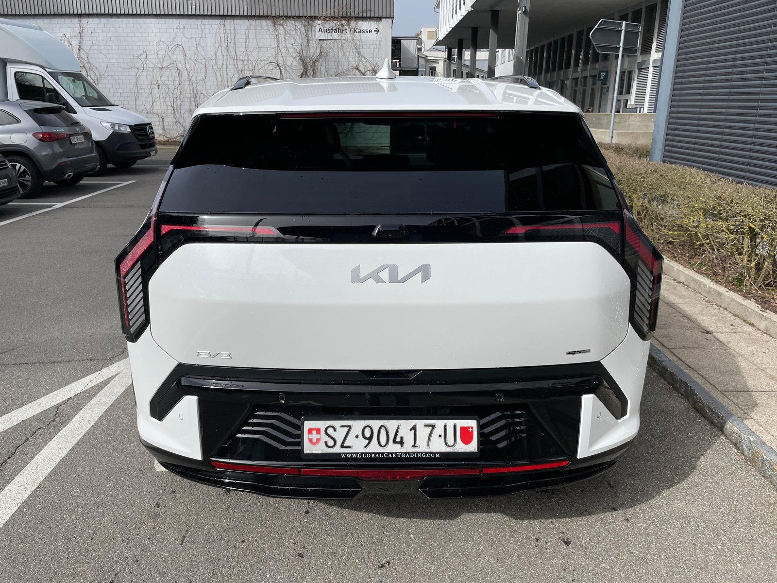 KIA EV3 81,4 kWh GT-Line mit GT-Line Pack und Panoramadach, Électrique, Voiture nouvelle, Automatique - 4