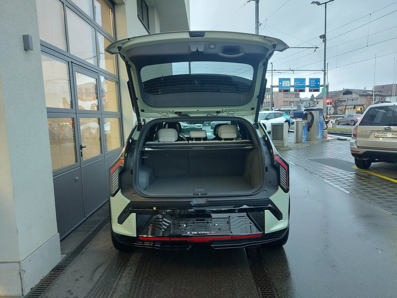 KIA EV3 81 kWh GT-Line, Électrique, Voiture nouvelle, Automatique - 3