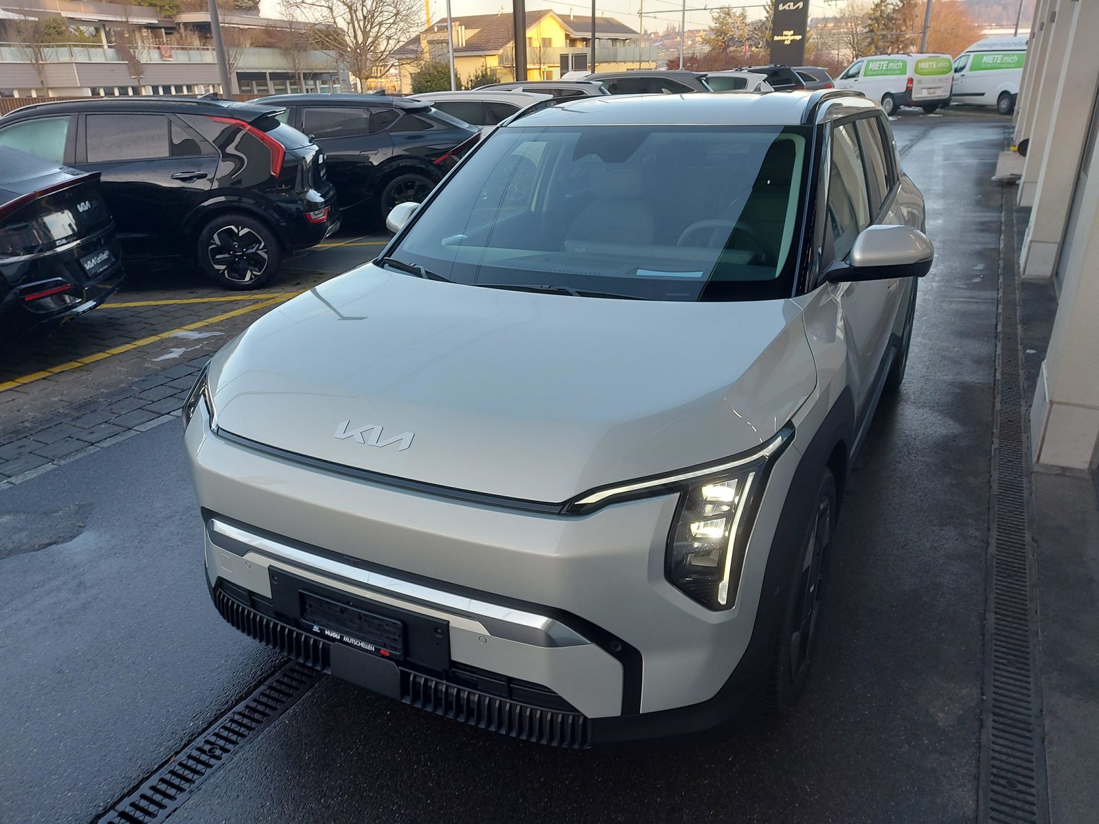KIA EV3 81 kWh Earth+, Elektro, Neuwagen, Automatik - 3