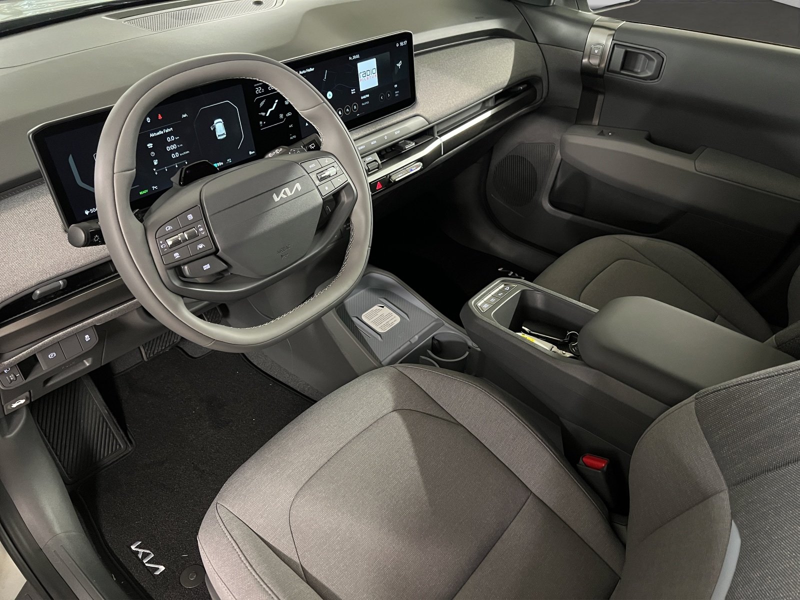 KIA EV3 81 kWh Earth, Electric, New car, Automatic - 6