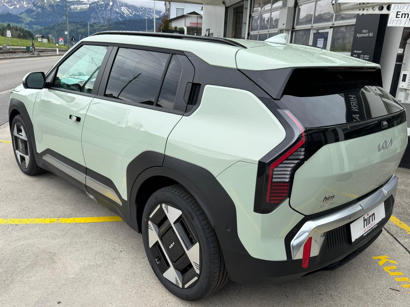 KIA EV3 81 kWh Earth+, Electric, New car, Automatic - 4