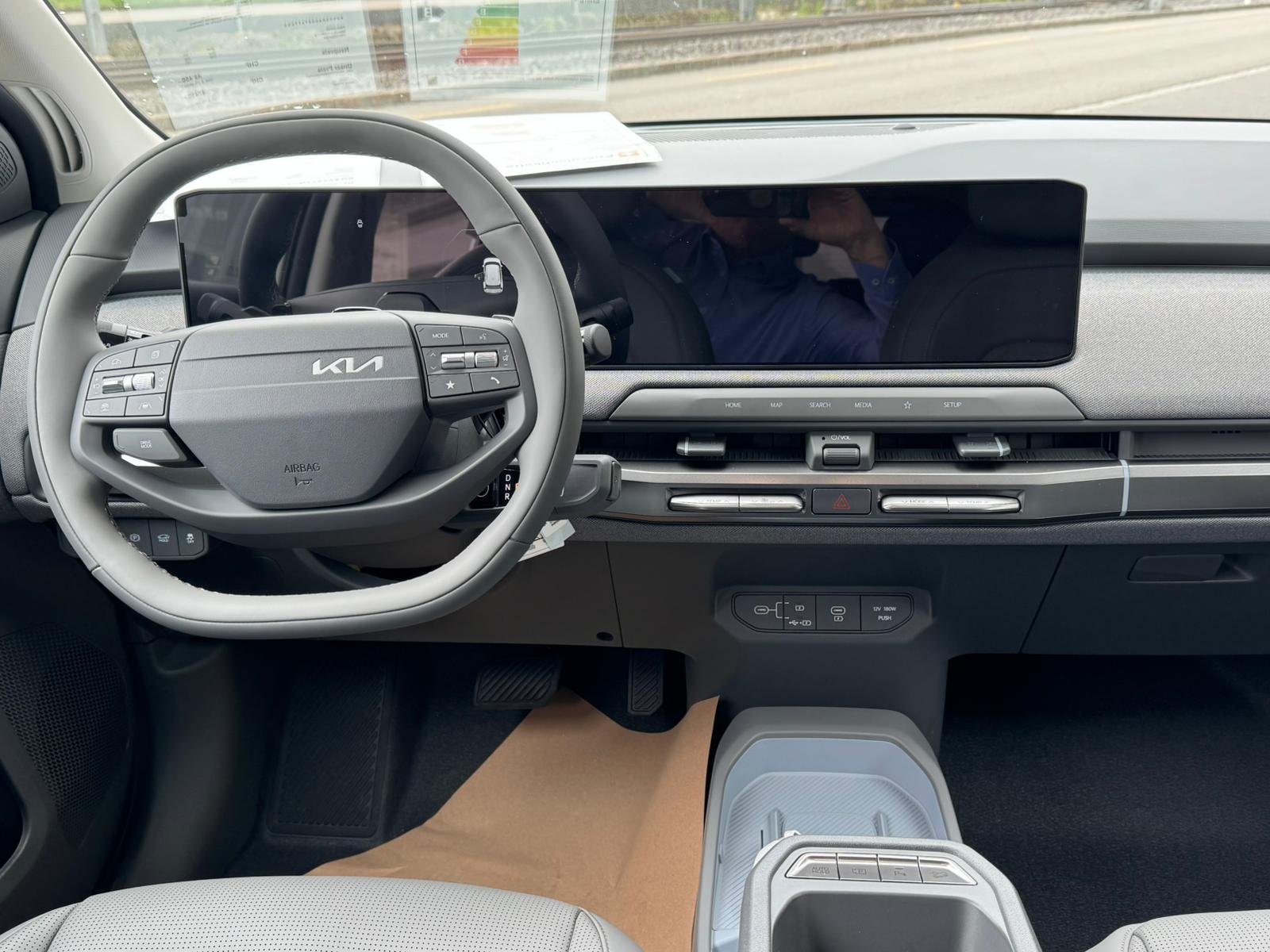 KIA EV3 81 kWh Earth+, Electric, New car, Automatic - 6