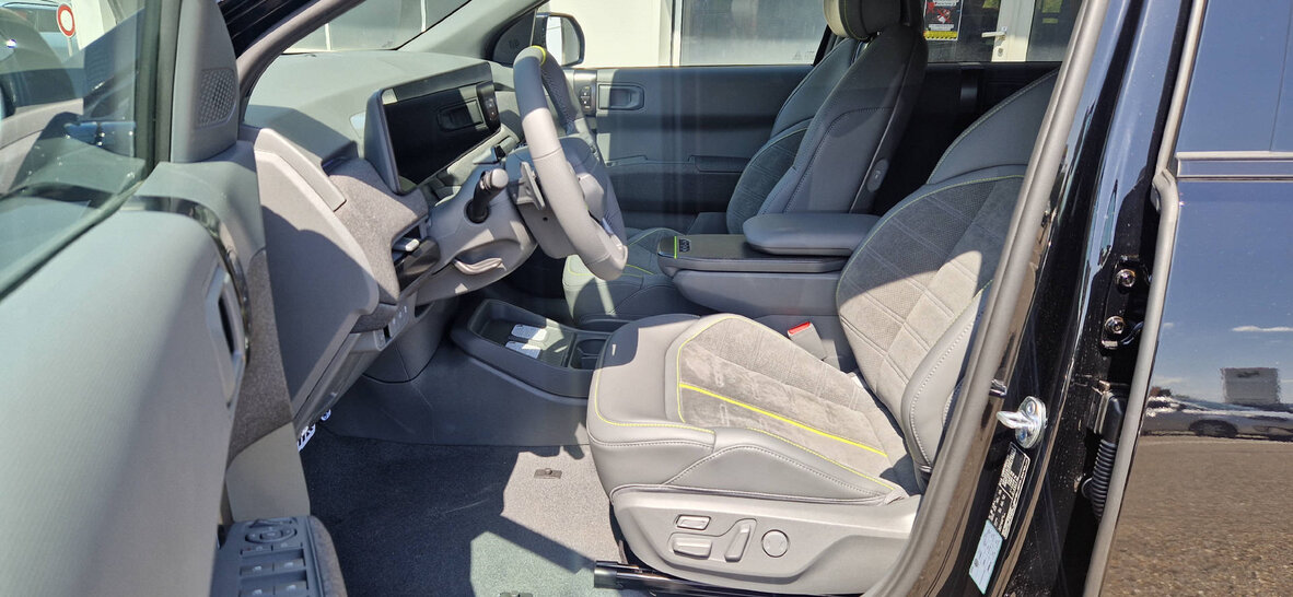 KIA EV3 81 kWh GT 4x4, Elektro, Neuwagen, Automatik - 6