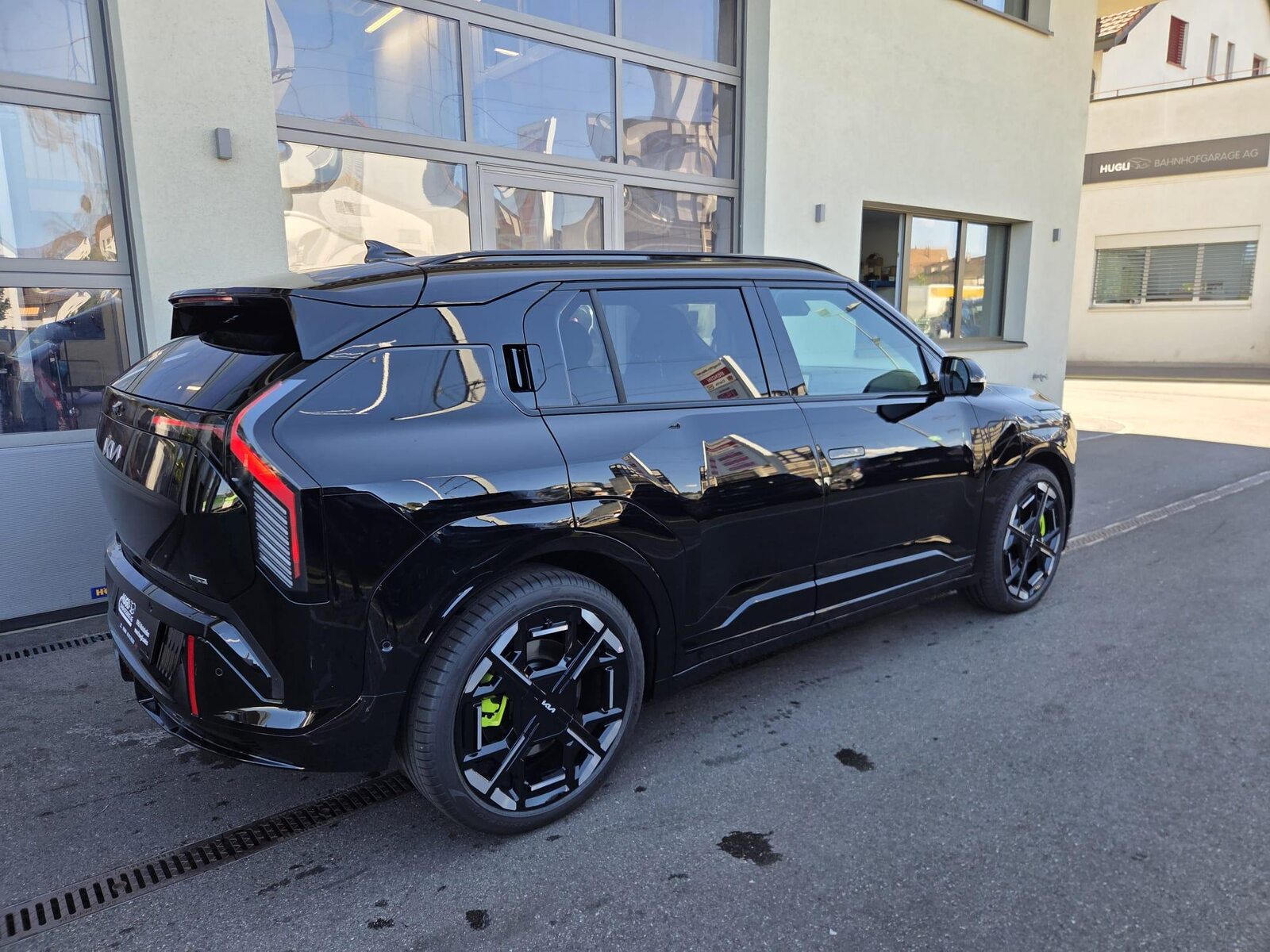 KIA EV3 81 kWh GT 4x4, Elektro, Neuwagen, Automatik - 5