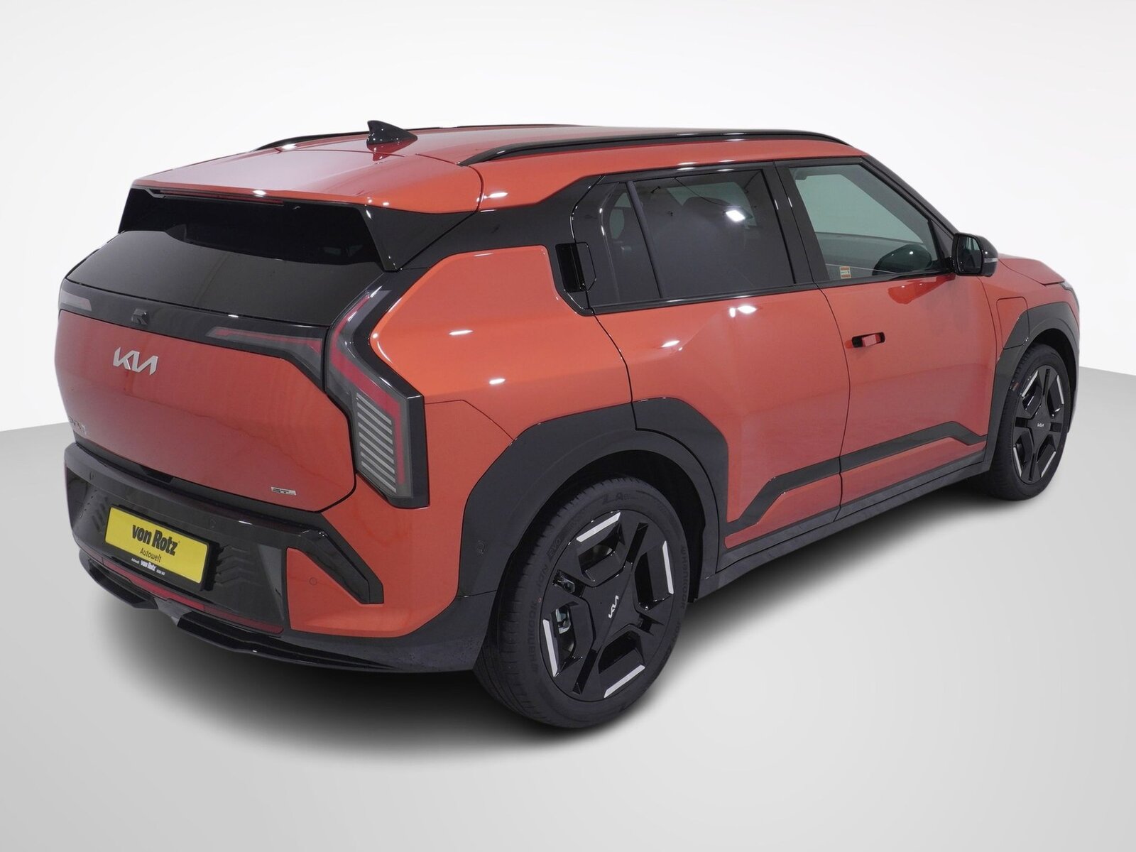 KIA EV3 81 kWh GT-Line 4x4, Electric, New car, Automatic - 5