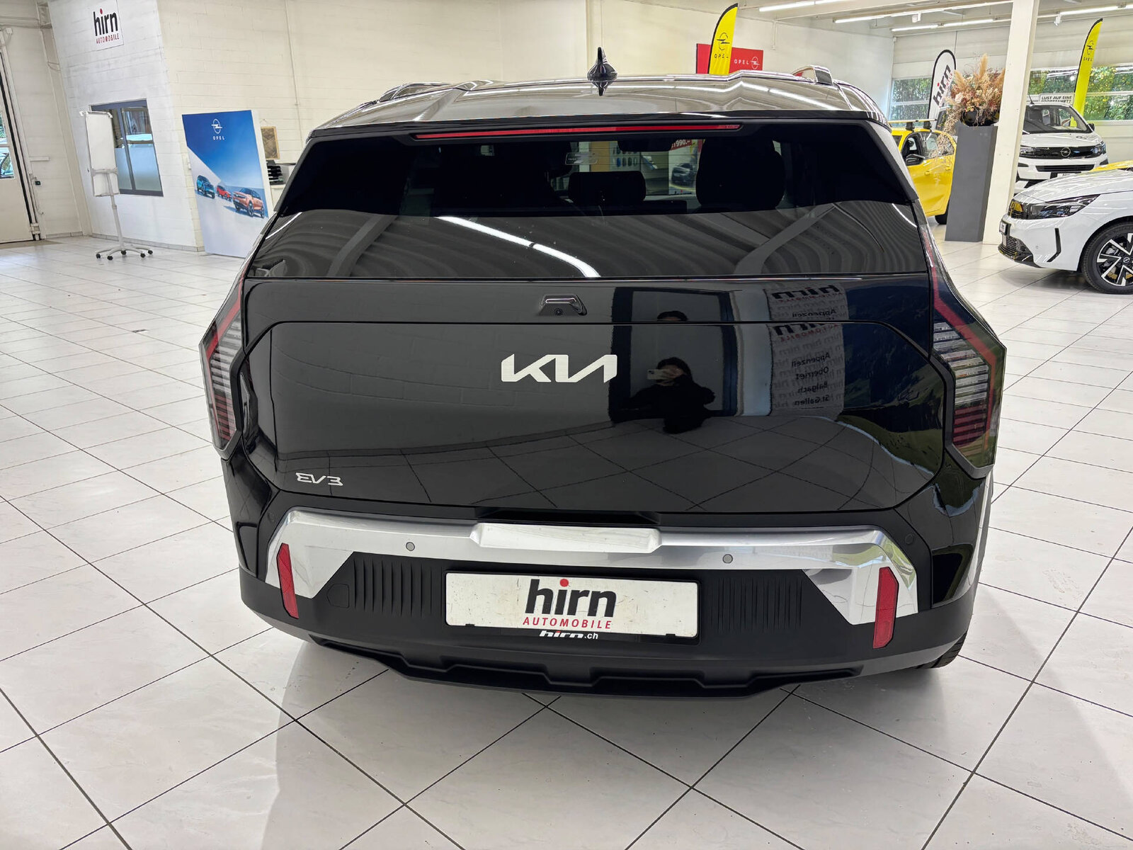 KIA EV3 81 kWh Earth 4x4, Électrique, Nouveau, Automatique - 4