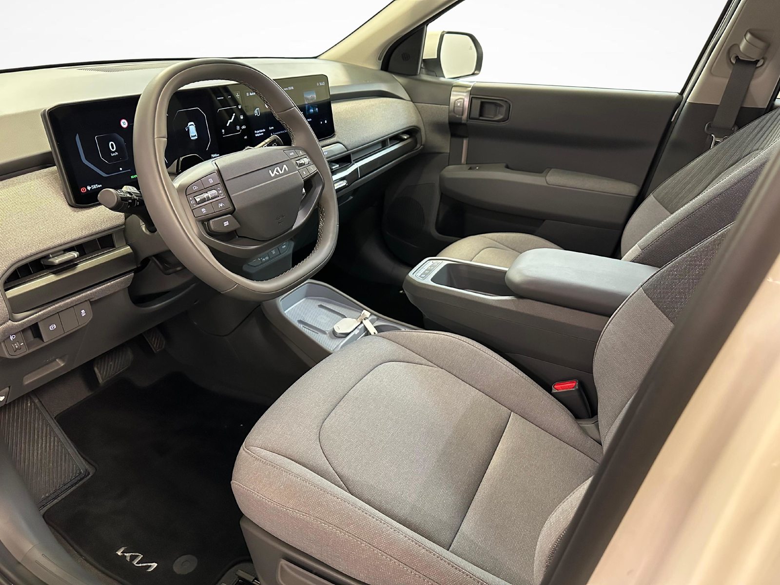KIA EV3 81 kWh Earth, Elektro, Occasion / Gebraucht, Automatik - 4