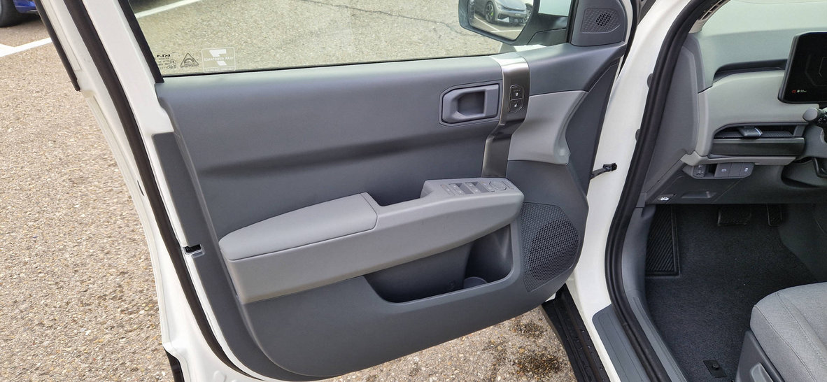 KIA EV3 58 kWh Lite, Elektro, Vorführwagen, Automatik - 4