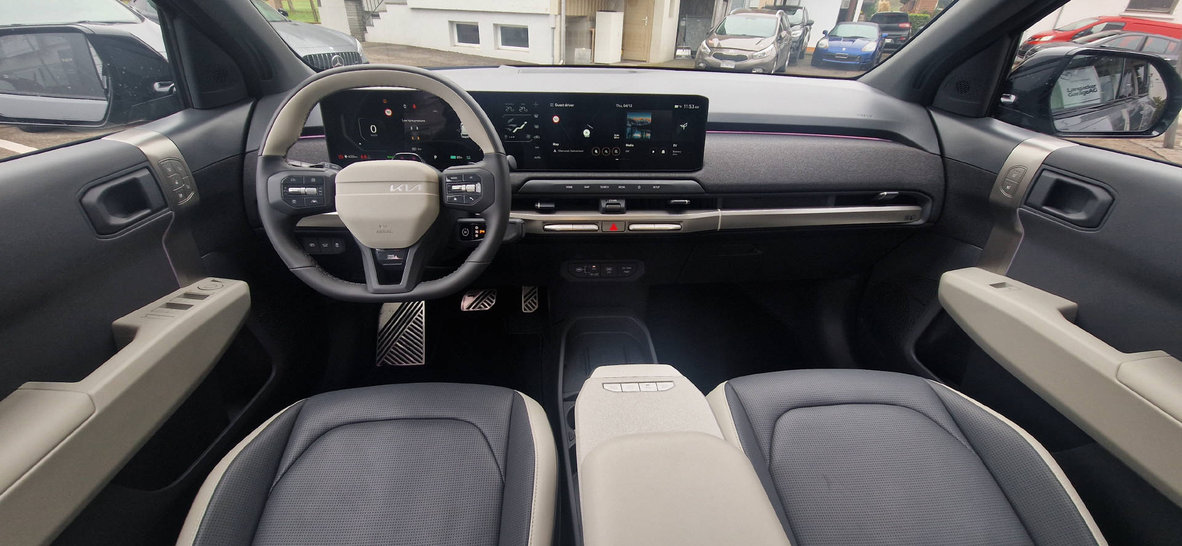 KIA EV3 81 kWh GT-Line, Electric, Ex-demonstrator, Automatic - 6