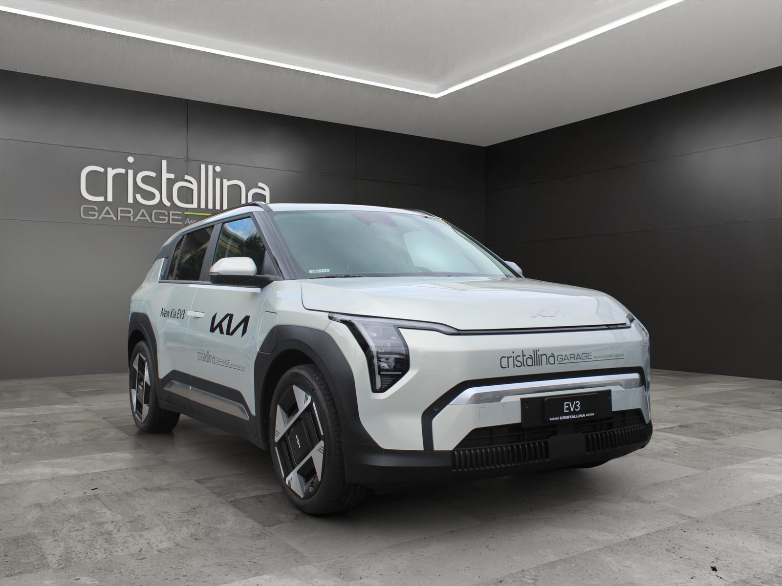 KIA EV3 81 kWh Earth+, Electric, Ex-demonstrator, Automatic - 6
