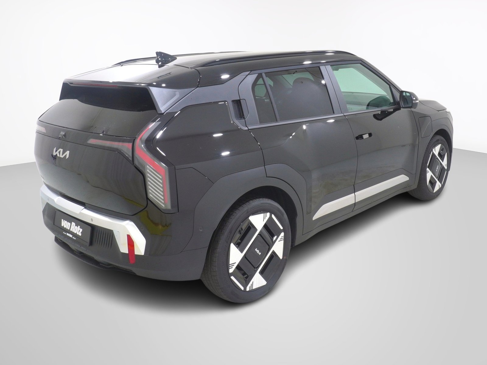 KIA EV3 58 kWh Earth, Electric, Ex-demonstrator, Automatic - 5