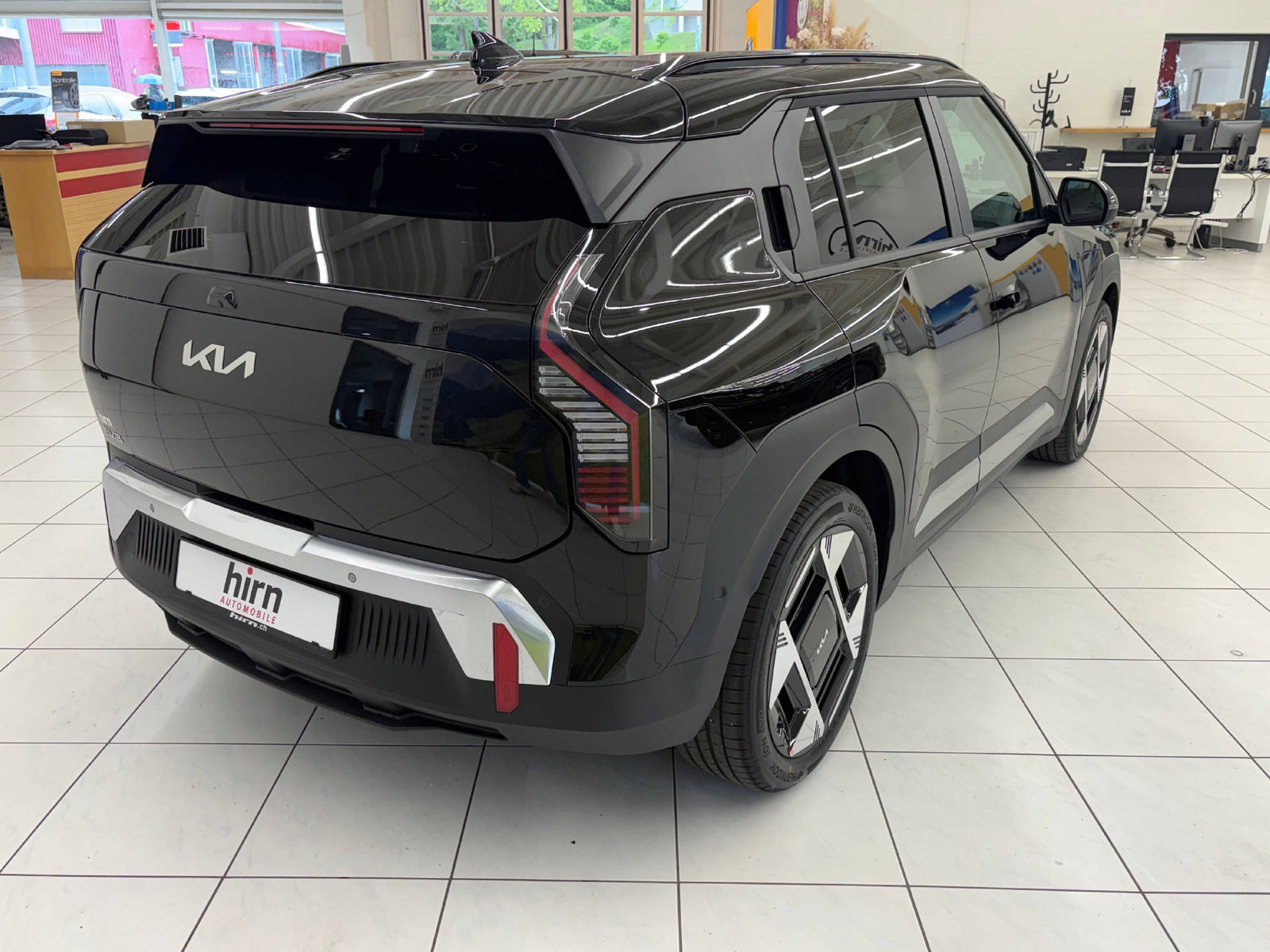 KIA EV3 81 kWh Earth+, Elektro, Vorführwagen, Automatik - 4