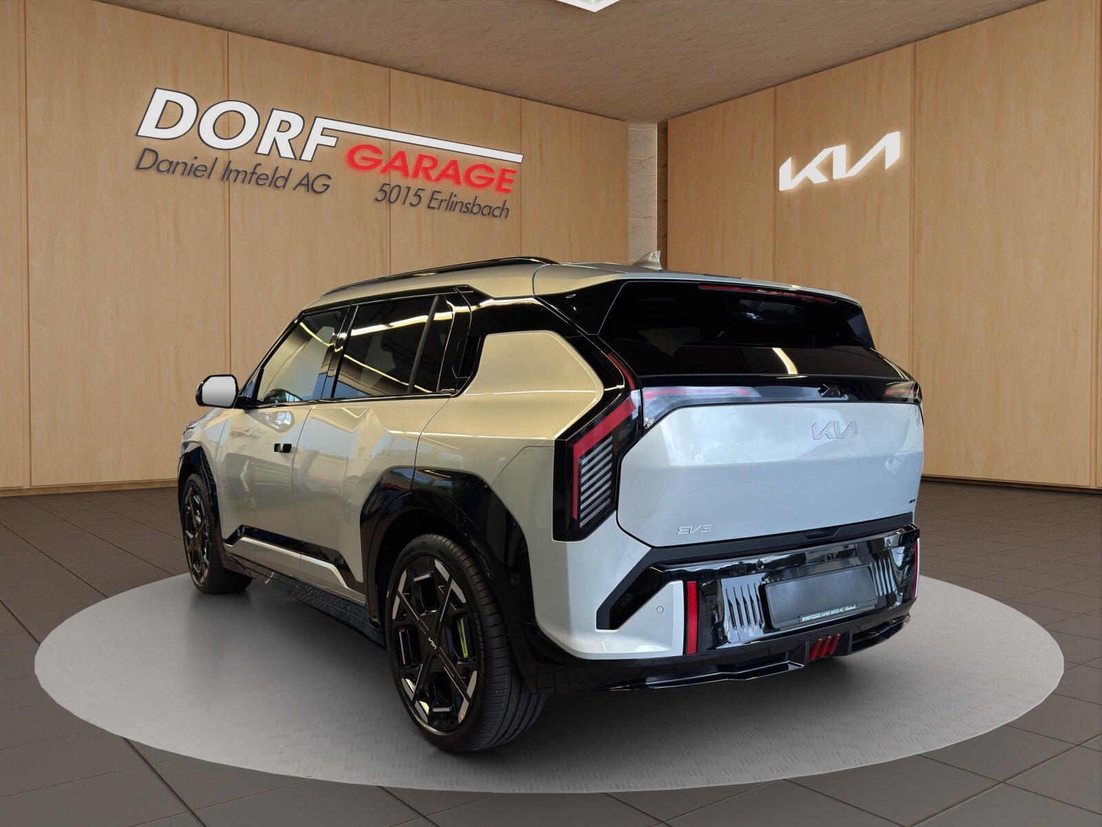 KIA EV3 81 kWh GT 4x4, Elektro, Vorführwagen, Automatik - 2