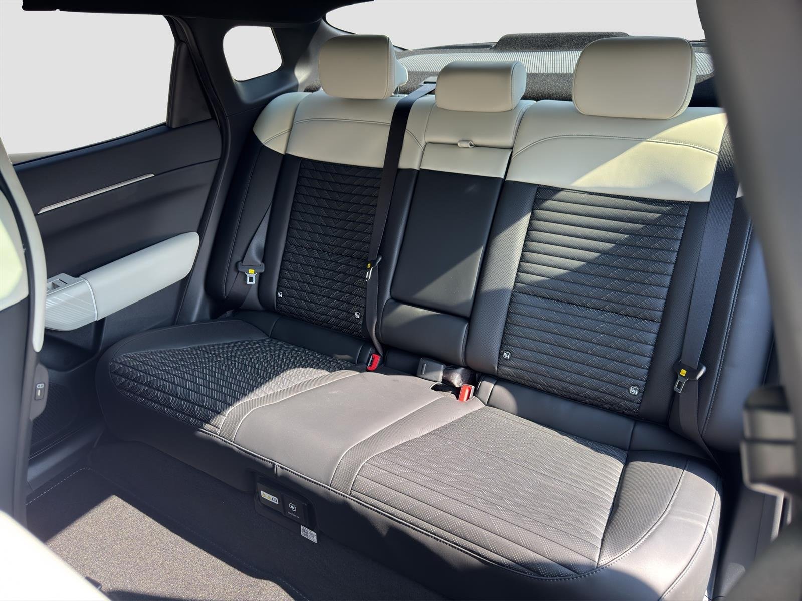 KIA EV4 Fastback 81 kWh GT-Line, Elektro, Neuwagen, Automatik - 6