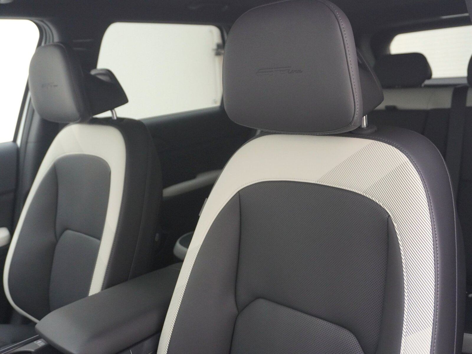 KIA EV5 81 kWh GT-Line 4x4, Electric, New car, Automatic - 5