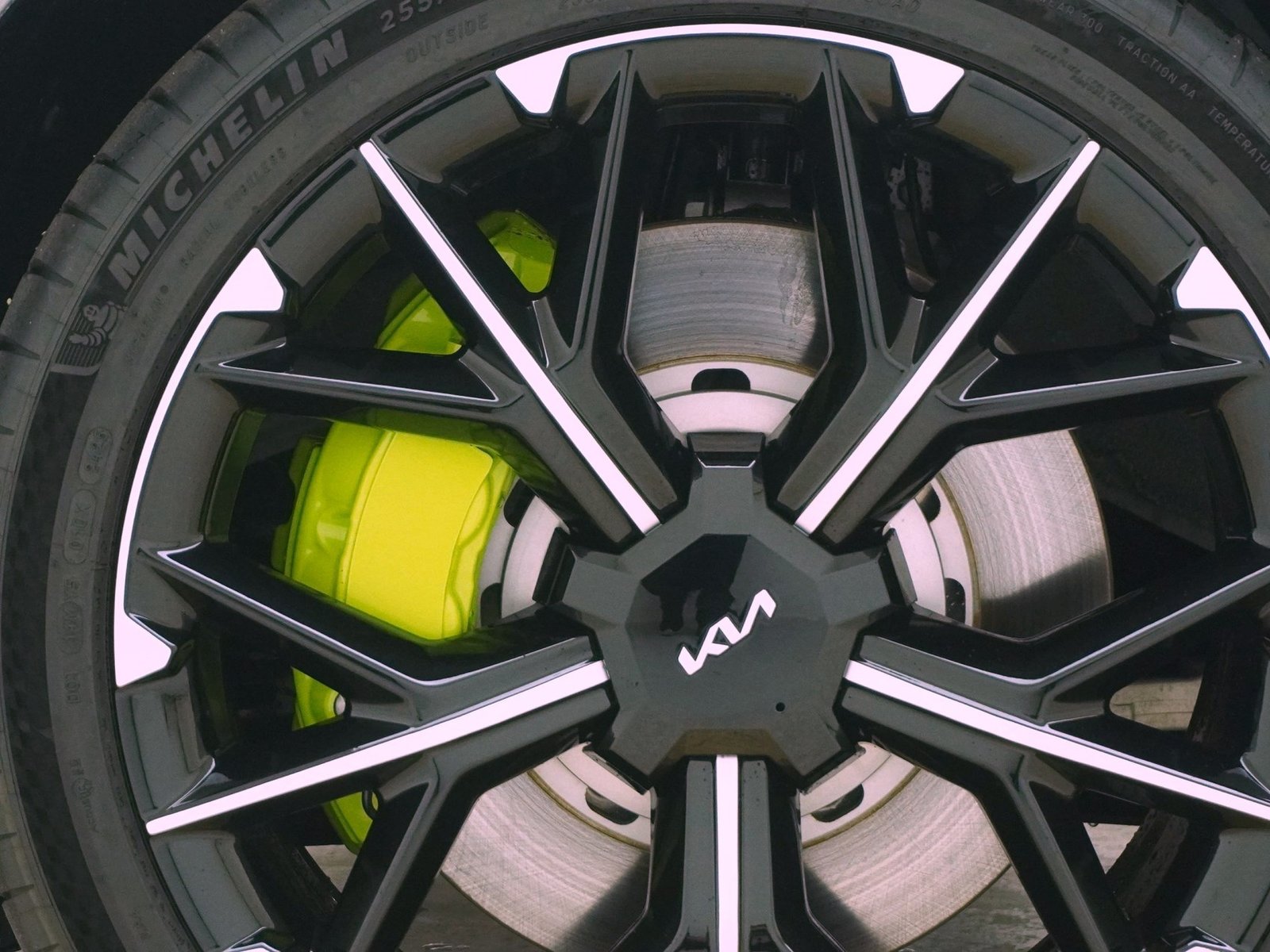 KIA EV6 84 kWh GT 4x4, Electric, New car, Automatic - 4