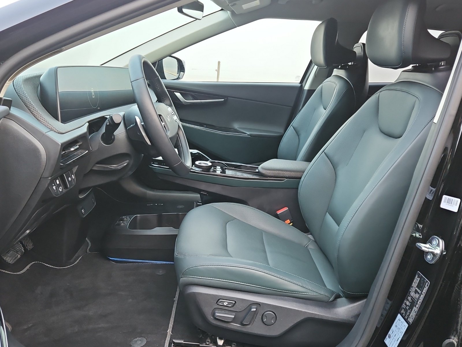 KIA EV6 77 kWh 4x4, Electric, Ex-demonstrator, Automatic - 7