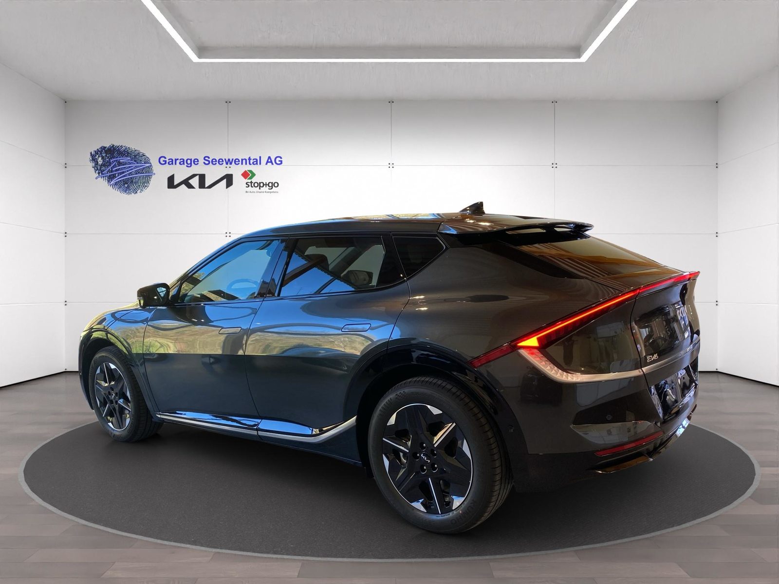 KIA EV6 84 kWh Earth 4x4, Electric, Ex-demonstrator, Automatic - 6