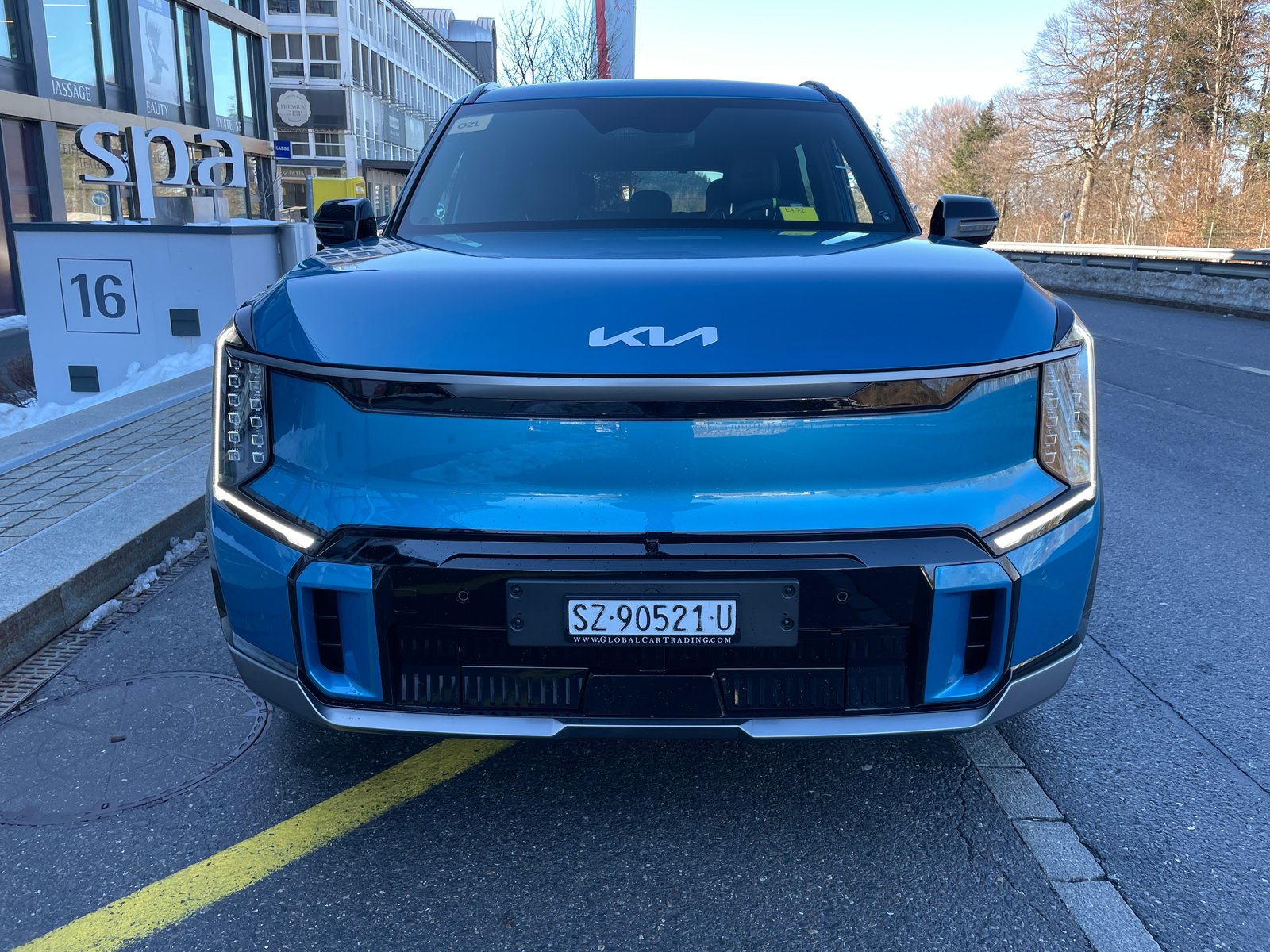 KIA EV9 99,8 kWh GT 4x4 mit Panoramaschiebedach, 7-Sitzer, Électrique, Voiture nouvelle, Automatique - 2