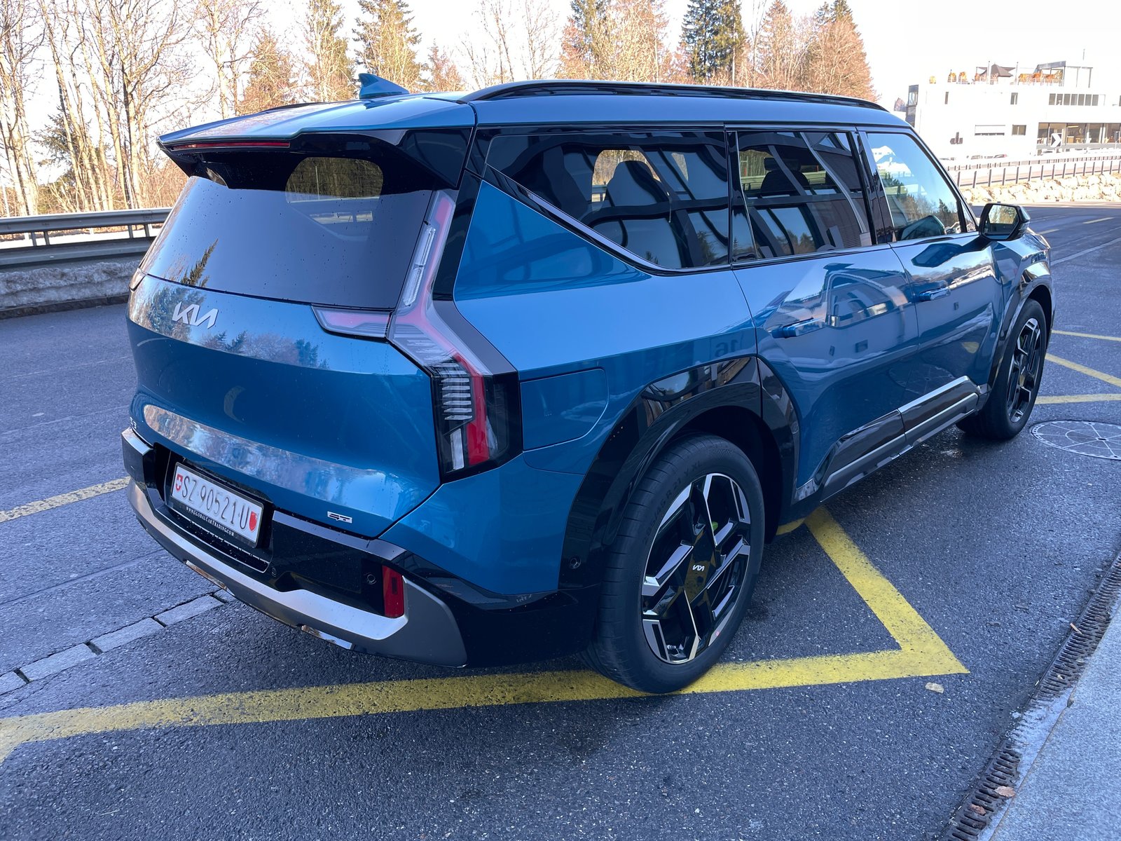 KIA EV9 99,8 kWh GT 4x4 mit Panoramaschiebedach, 7-Sitzer, Électrique, Voiture nouvelle, Automatique - 5
