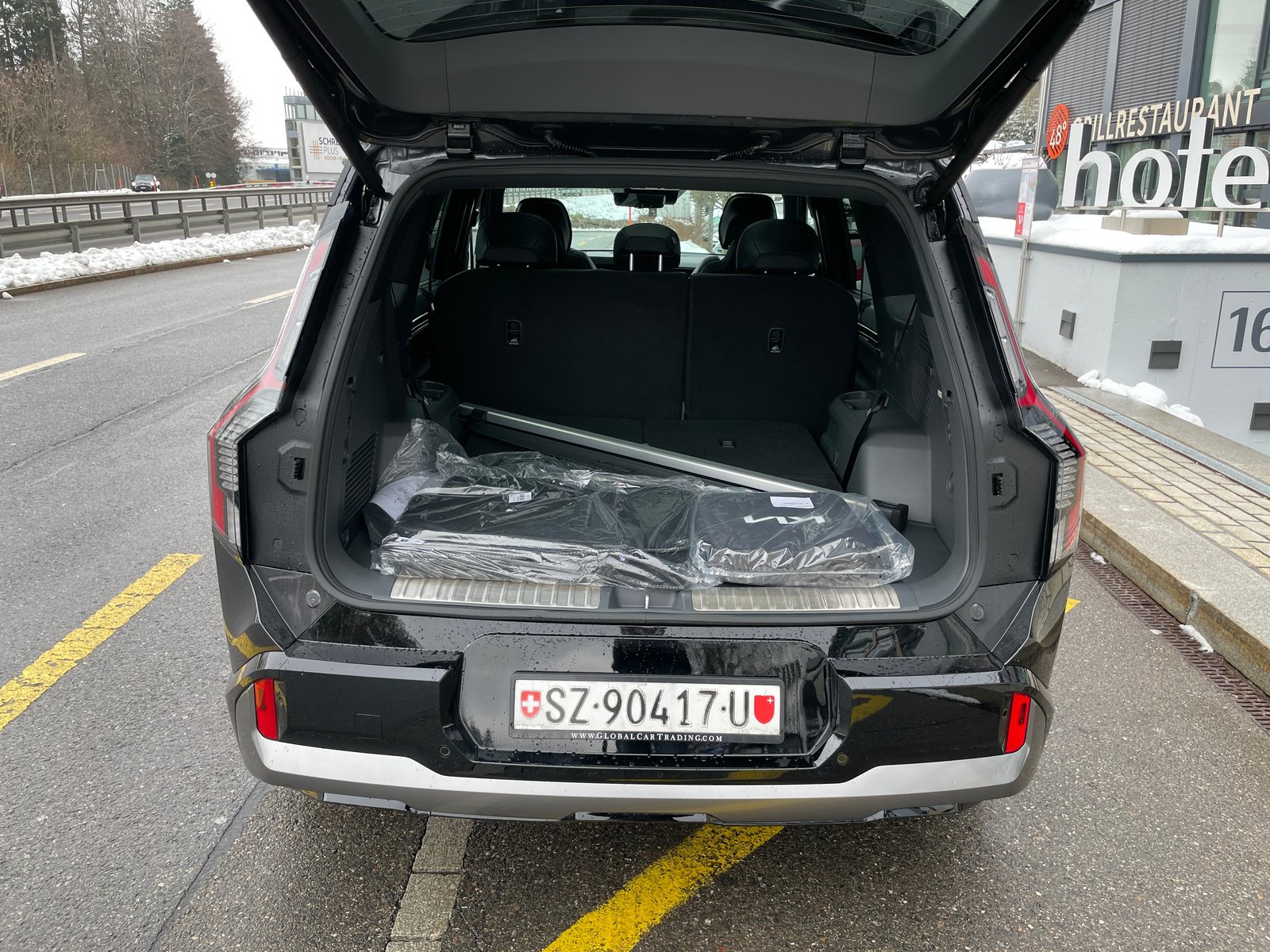 KIA EV9 99,8 kWh GT 4x4 mit Panorama Schiebedach und Digital, Elektro, Neuwagen, Automatik - 7