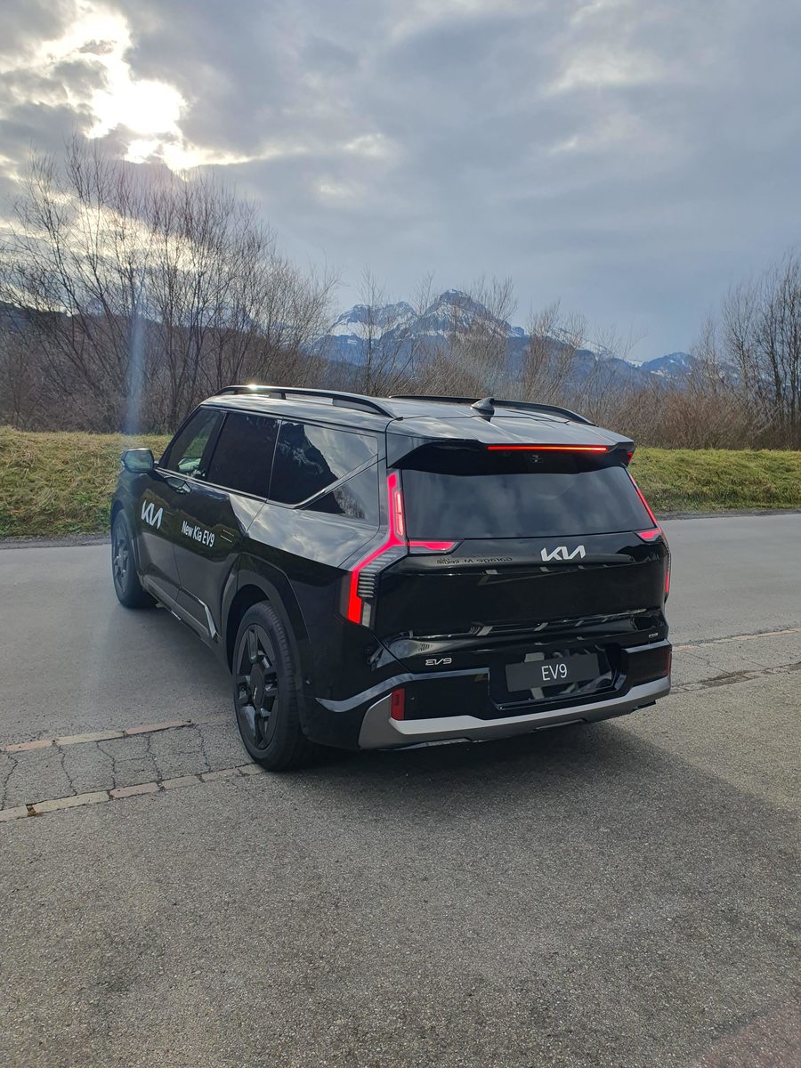 KIA EV9 99.8 kWh GT-Line 4x4, Elettrica, Auto nuove, Automatico - 7
