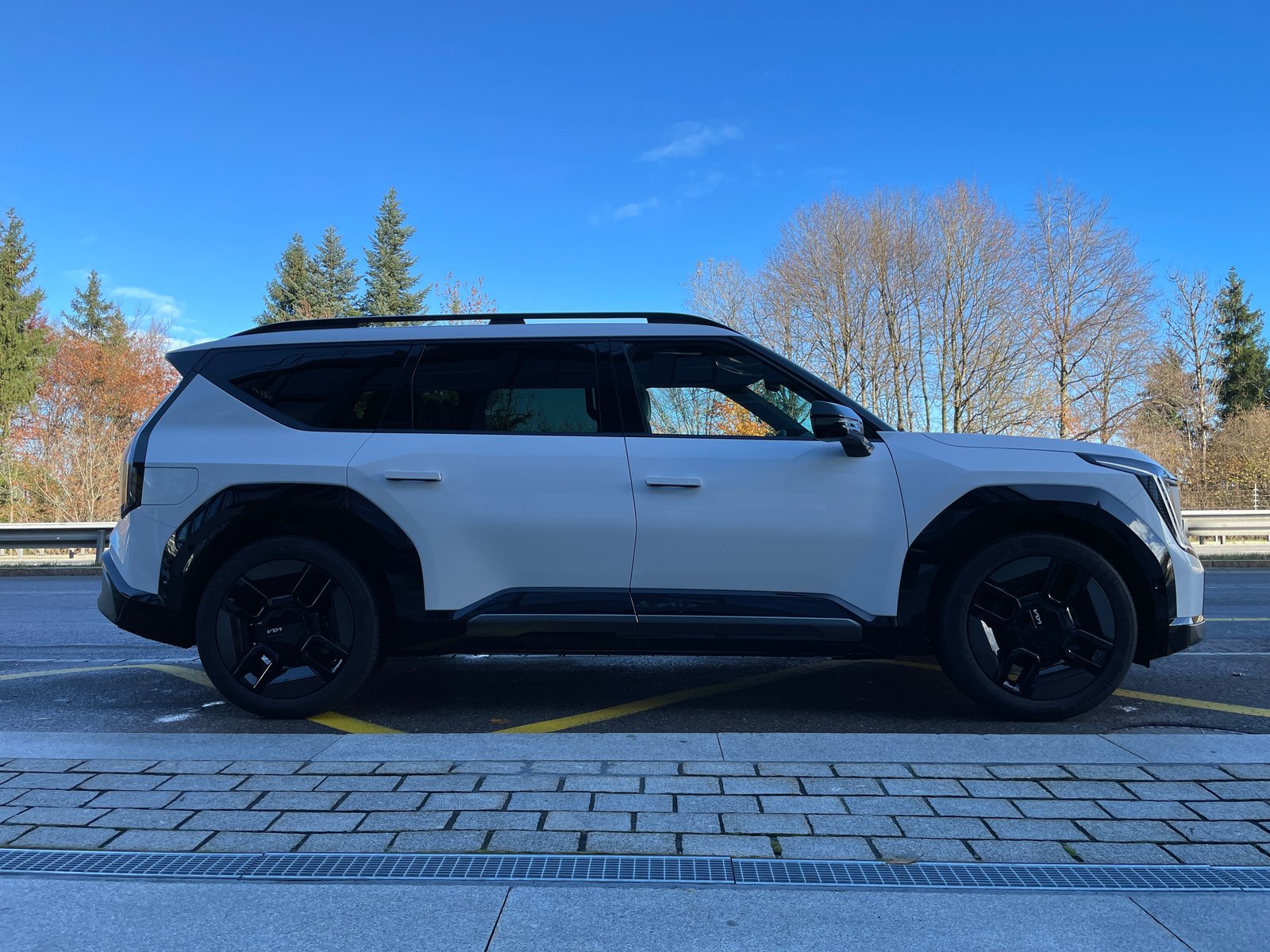 KIA EV9 99,8 kWh GT-Line 4x4 mit Panoramadach, Électrique, Voiture nouvelle, Automatique - 3
