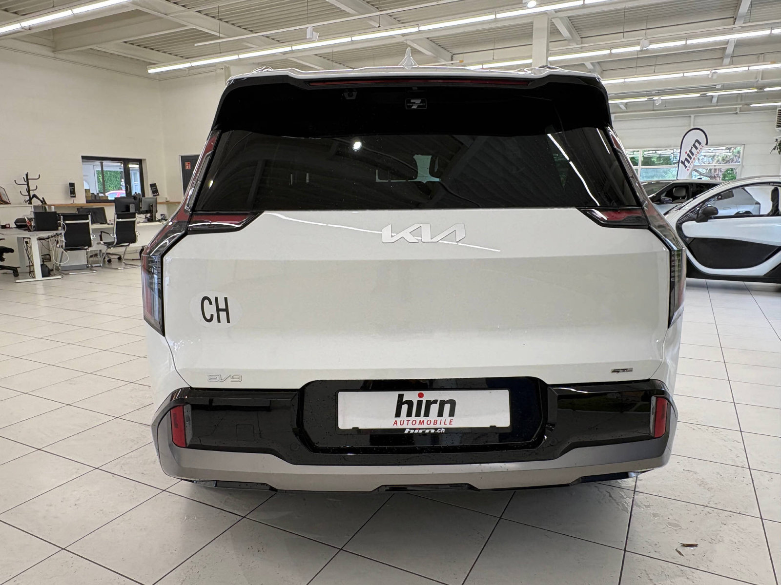 KIA EV9 99.8 kWh GT-Line 4x4, Electric, Second hand / Used, Automatic - 6