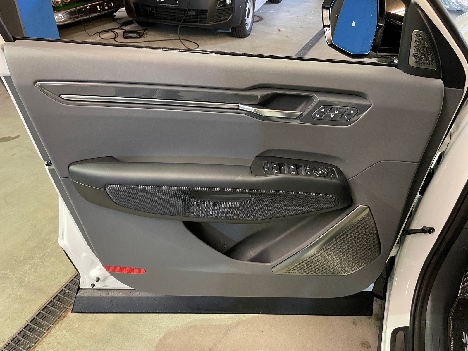 KIA EV9 99,8 kWh GT-Line 4x4 mit Panoramadach, 7-Sitzer, AHK, Elektro, Neuwagen, Automat - 7