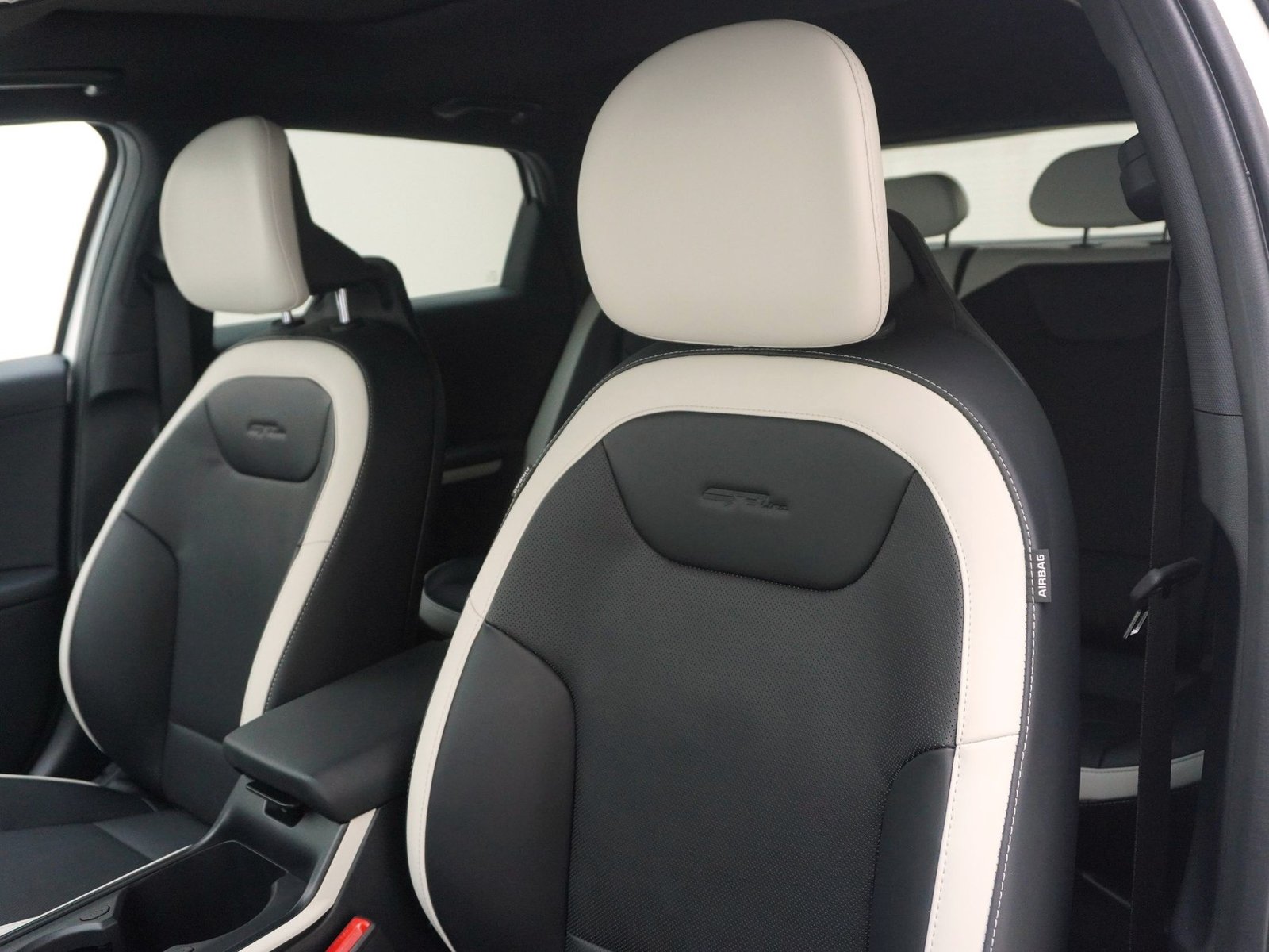 KIA K4 SW 1.6 T-GDi GT-Line, Petrol, New car, Automatic - 5
