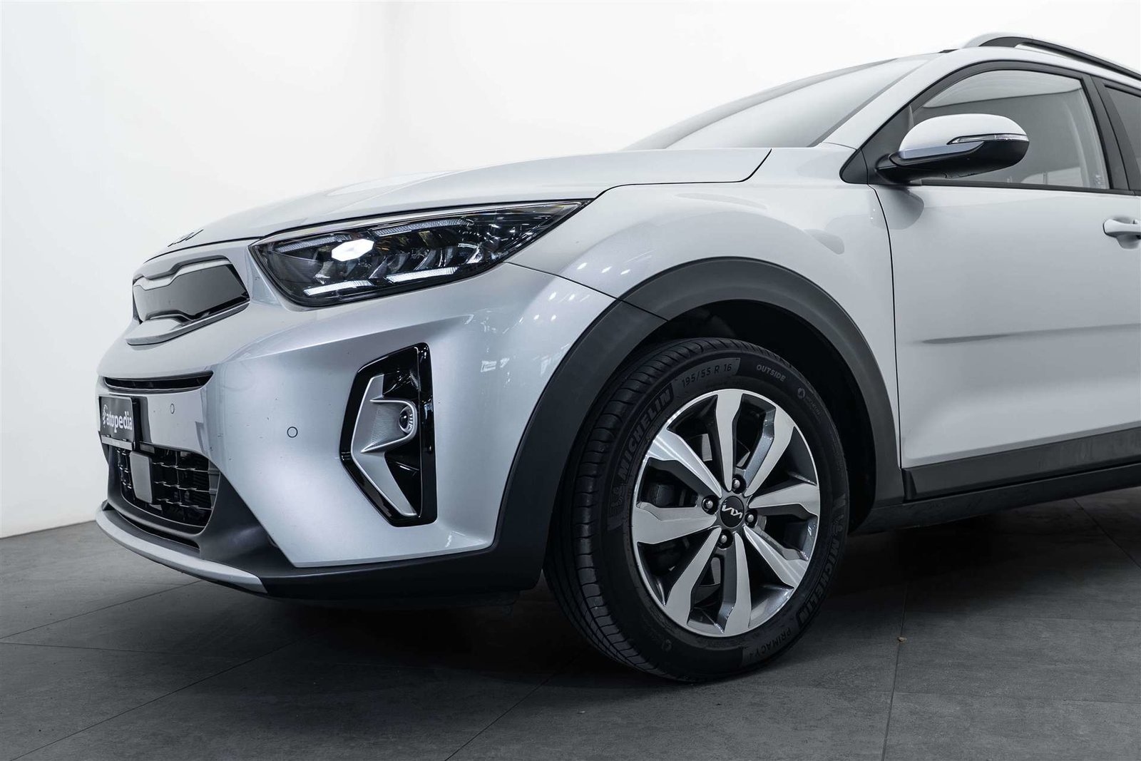 KIA KIA Stonic MHEV, Mild-Hybrid Benzin/Elektro, Occasion / Gebraucht, Automatik - 2