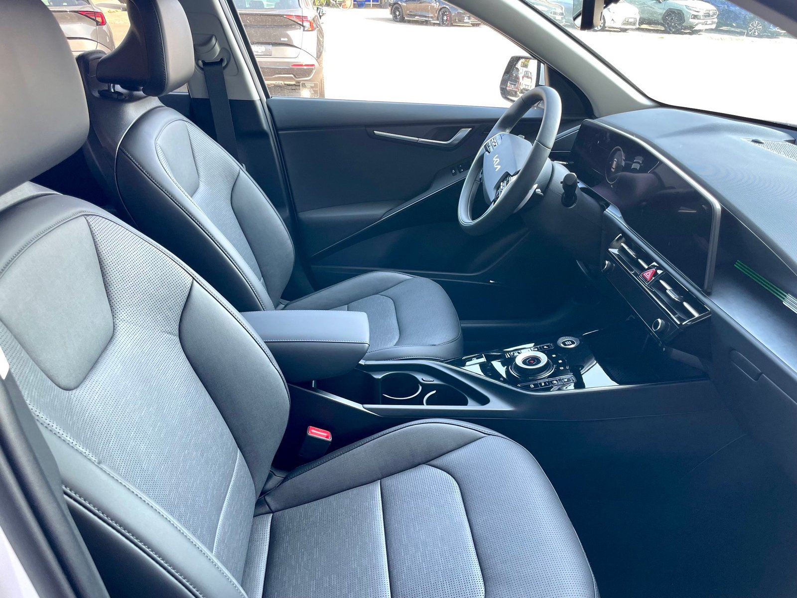KIA Niro 1.6GDi Hybrid Style DCT, Full-Hybrid Petrol/Electric, New car, Automatic - 3