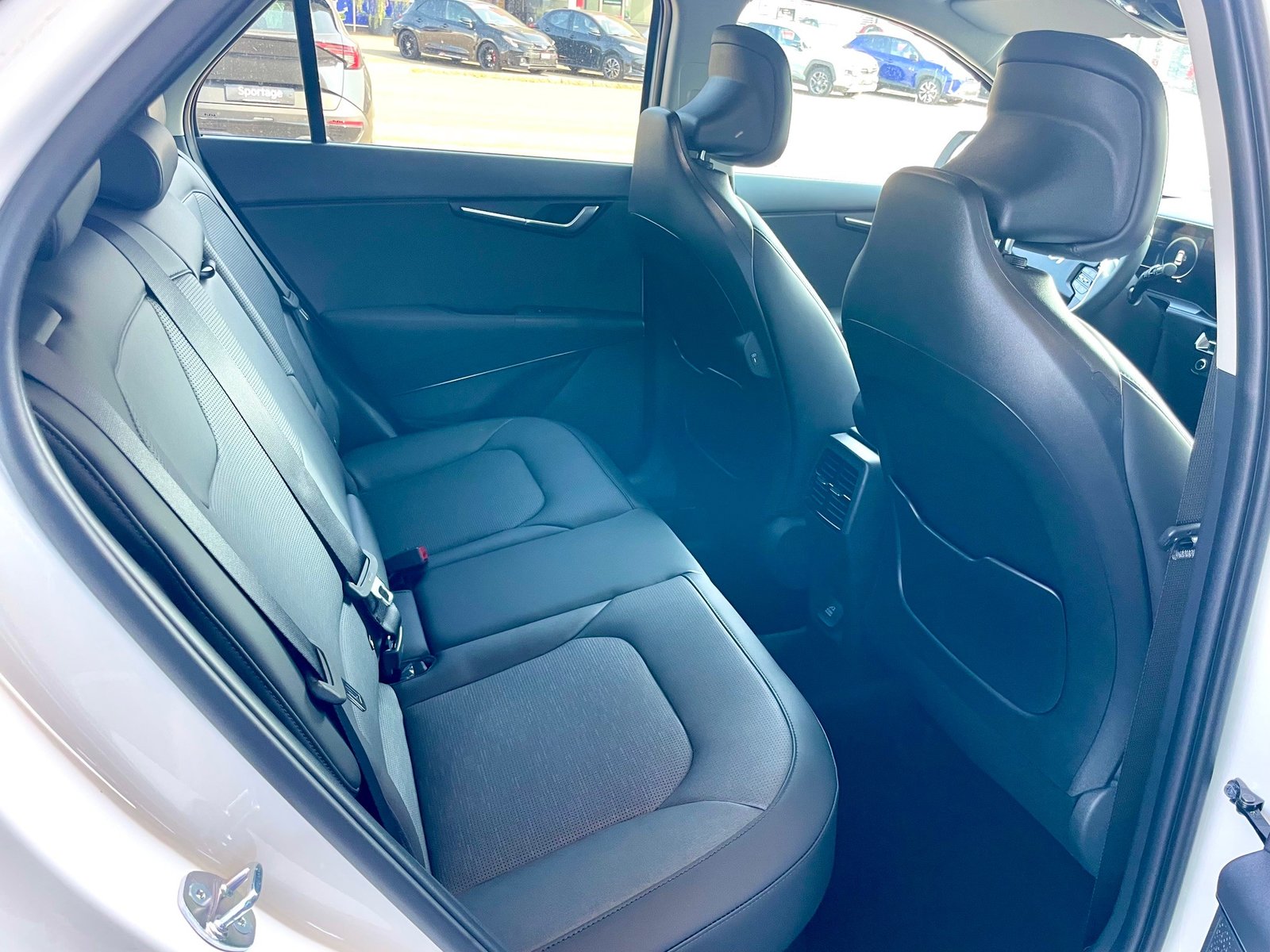 KIA Niro 1.6GDi Hybrid Style DCT, Full-Hybrid Petrol/Electric, New car, Automatic - 6