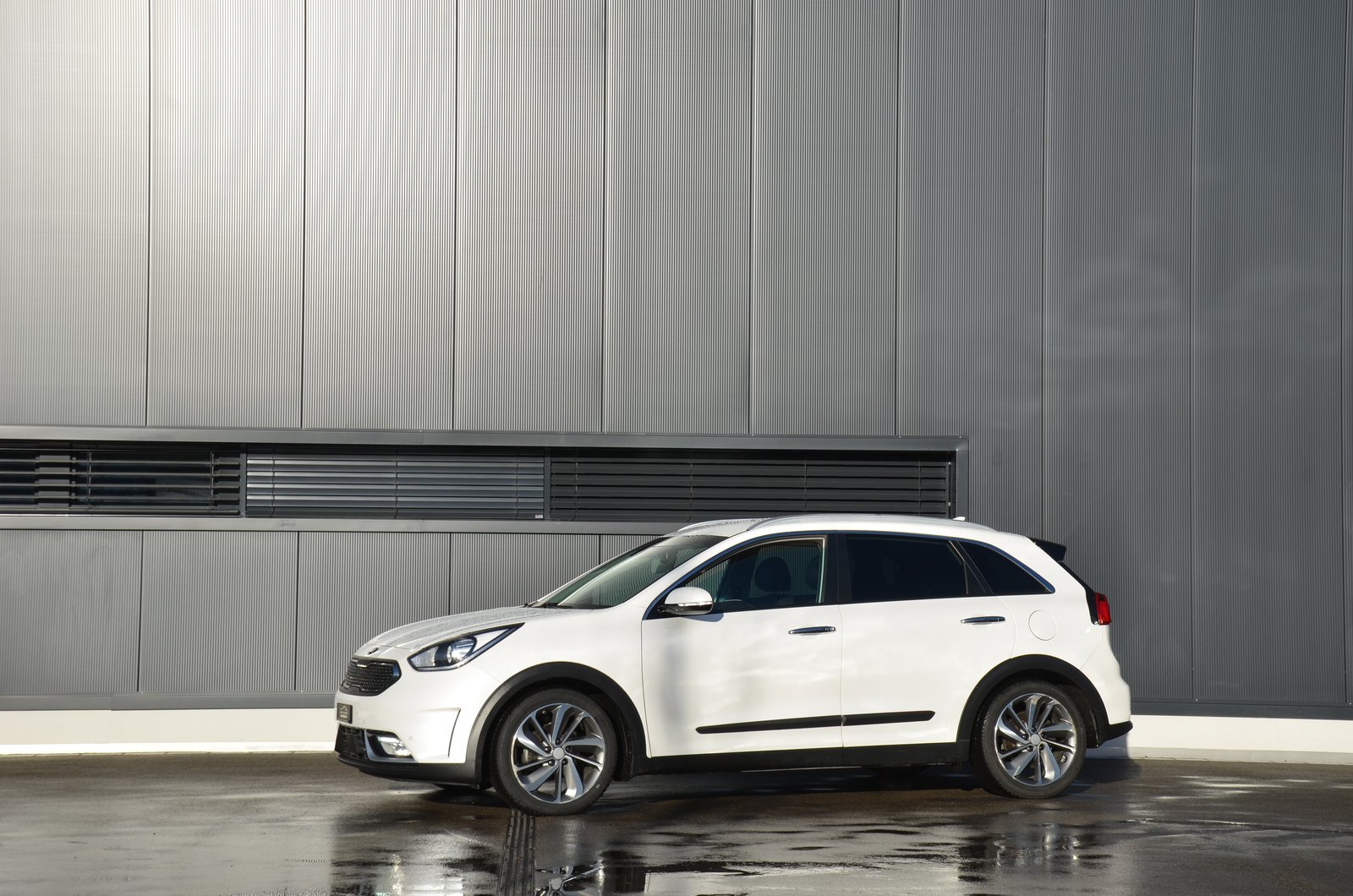 KIA Niro 1.6GDi Hybrid Style DCT, Hybride Intégral Essence/Électricité, Occasion / Utilisé, Automatique - 2