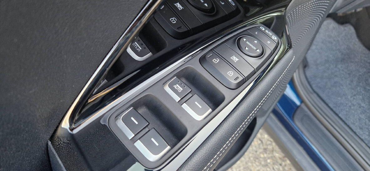 KIA Niro 1.6 GDi Hybrid Power, Hybride Intégral Essence/Électricité, Occasion / Utilisé, Automatique - 4