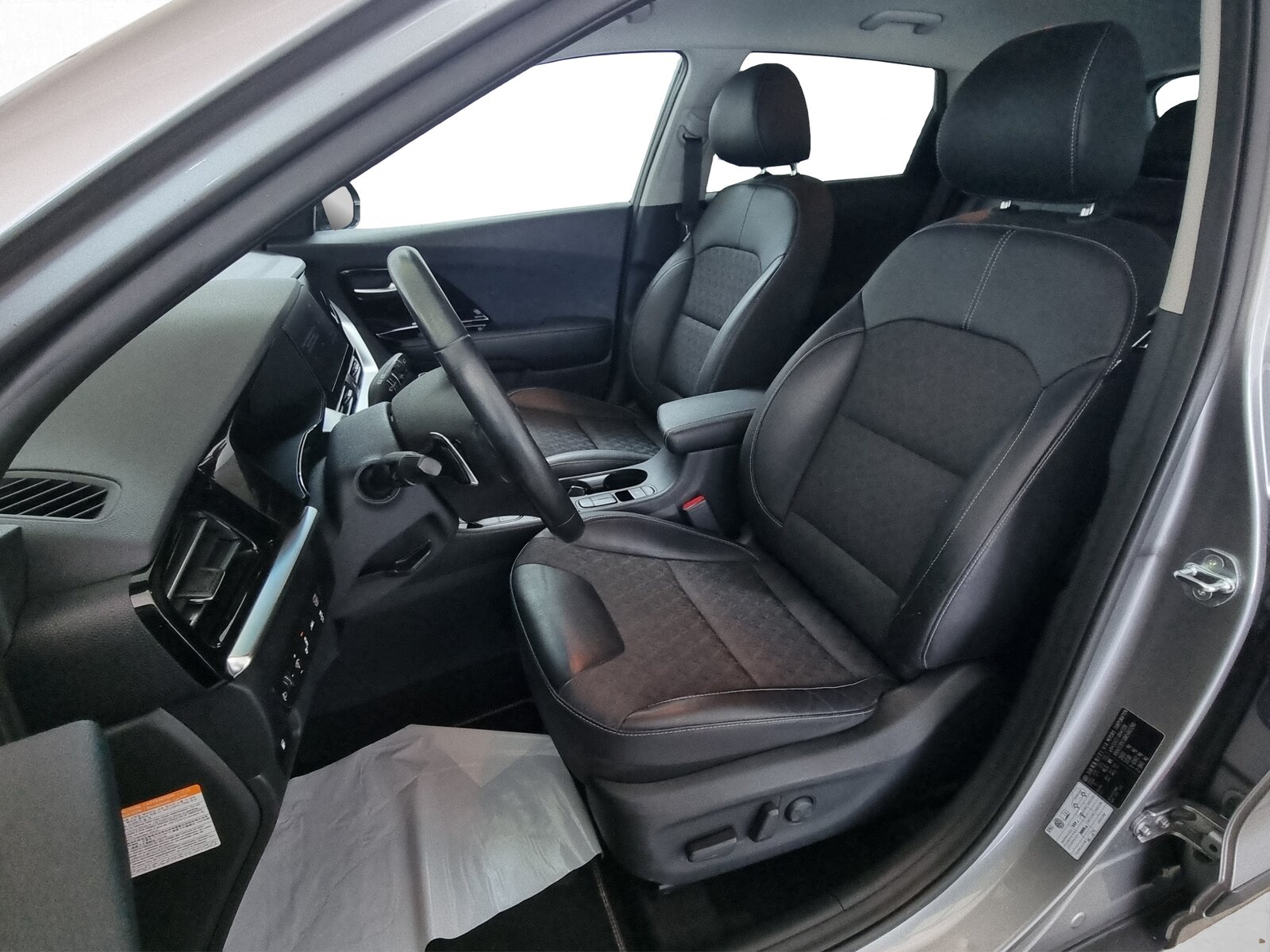 KIA Niro 1.6 GDI, Voll-Hybrid Benzin/Elektro, Occasion / Gebraucht, Automatik - 6