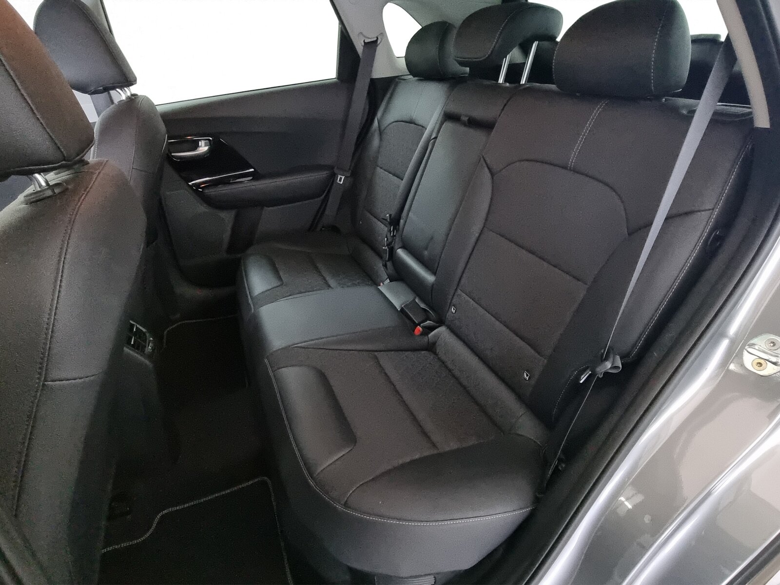 KIA Niro 1.6 GDI, Voll-Hybrid Benzin/Elektro, Occasion / Gebraucht, Automatik - 7