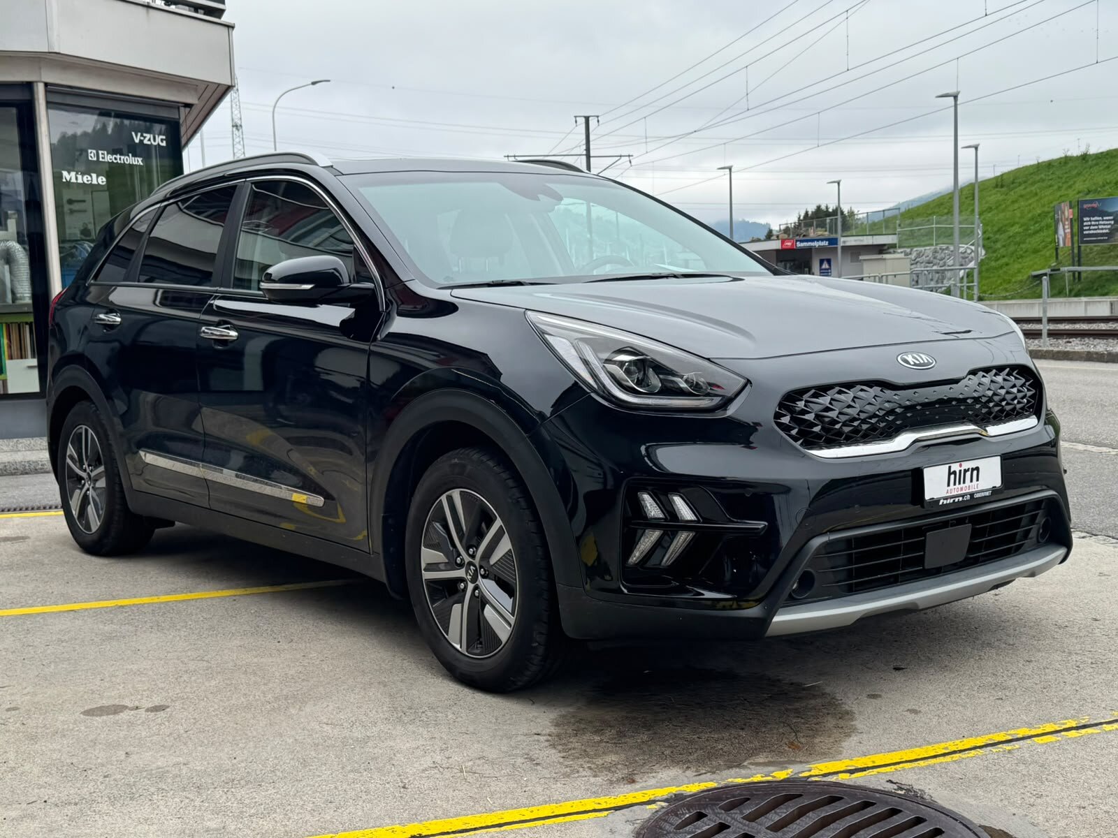 KIA Niro 1.6 GDi Plug-in Hybrid, Plug-in-Hybrid Benzin/Elektro, Occasion, Automatik - 2
