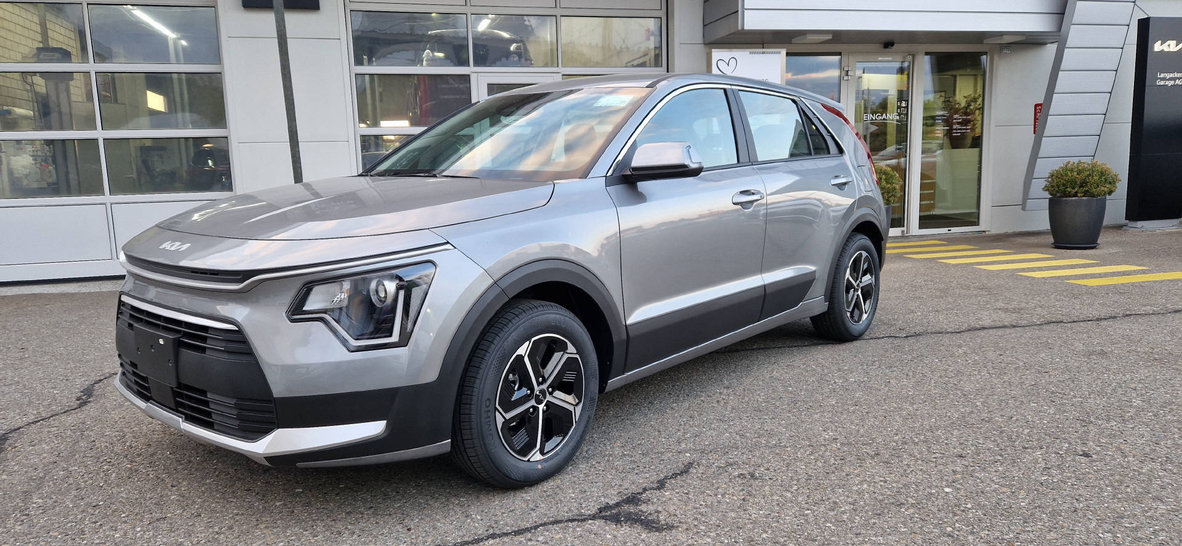 KIA Niro 1.6 GDi Hybrid, Full-Hybrid Petrol/Electric, Ex-demonstrator, Automatic - 2