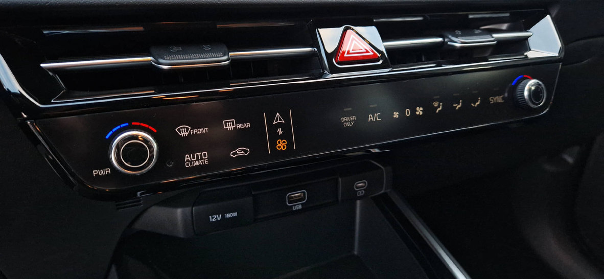 KIA Niro 1.6 GDi Hybrid, Full-Hybrid Petrol/Electric, Ex-demonstrator, Automatic - 7