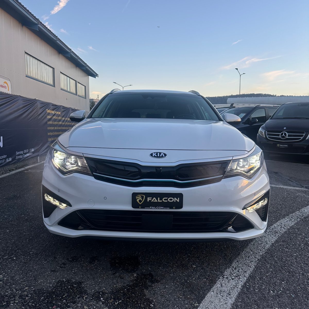 KIA Optima SW 2.0 T-GDI Plug-in Hybrid Automat, Plug-in-Hybrid Petrol/Electric, Second hand / Used, Automatic - 2