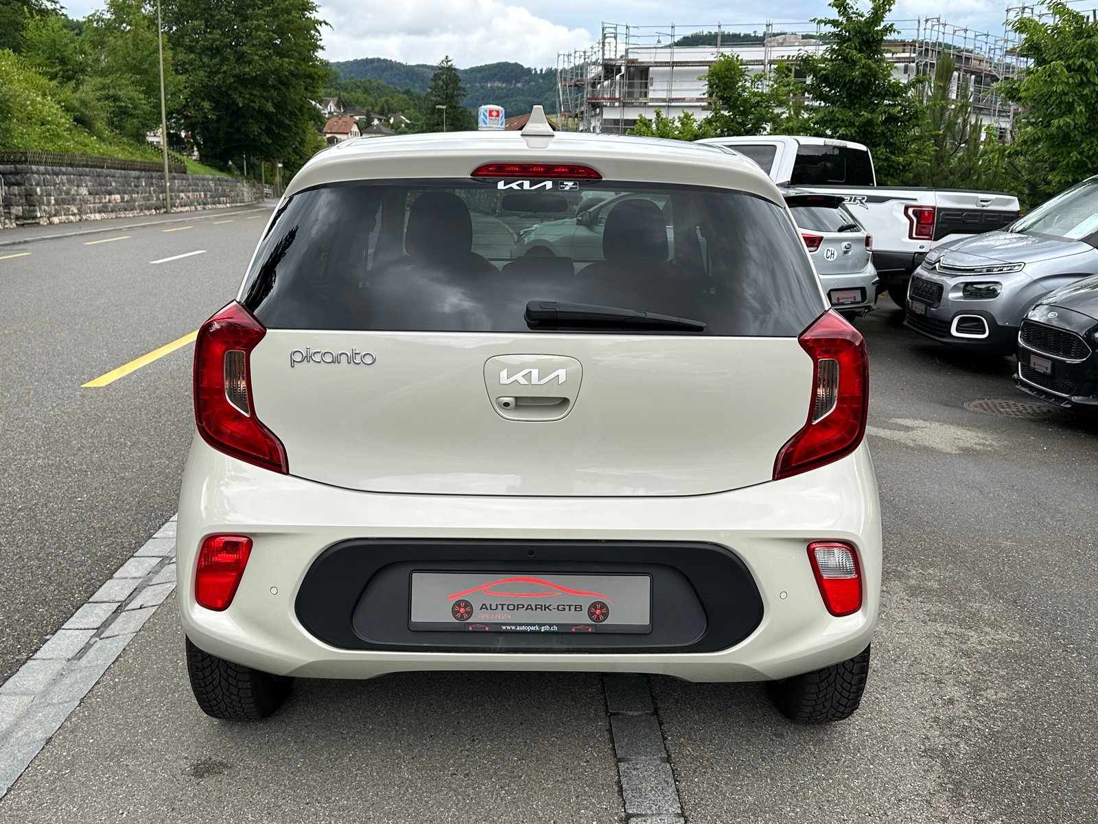 KIA Picanto 1.0 CVVT First Edition AMT, Benzin, Occasion / Gebraucht, Automatik - 7