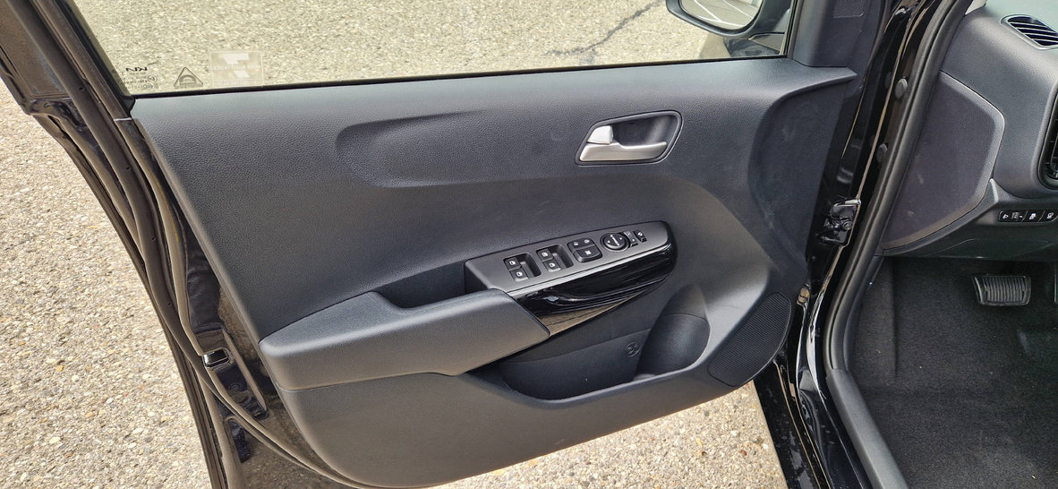 KIA Picanto 1.2 CVVT Power - AMT, Petrol, New car, Automatic - 3