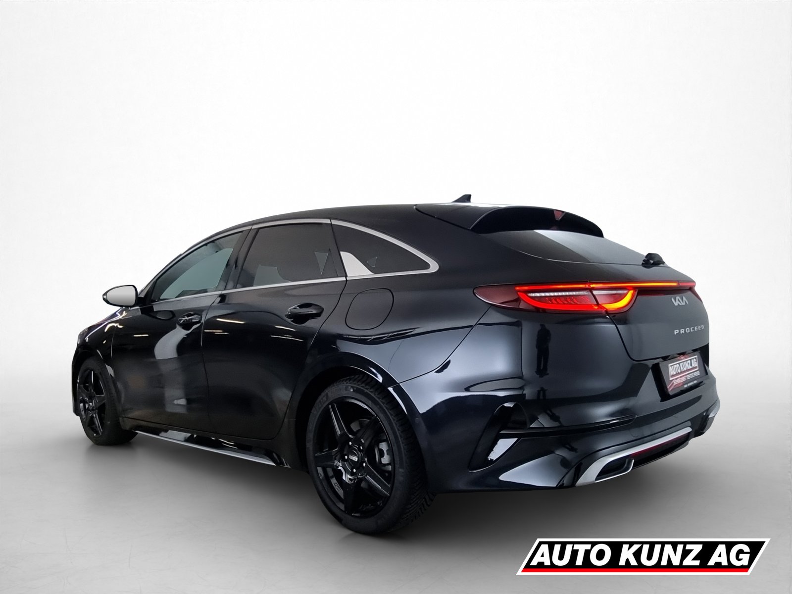 KIA ProCeed 1.5 T-GDi, Petrol, Second hand / Used, Automatic - 4