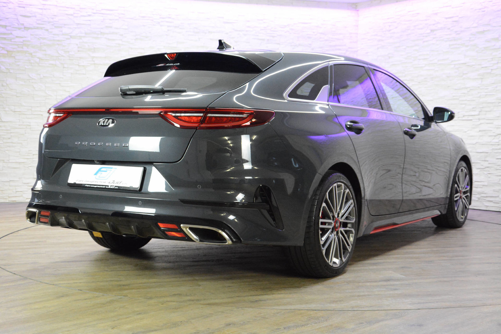 KIA ProCeed 1.6 T-GDi GT, Benzin, Occasion / Gebraucht, Automatik - 5